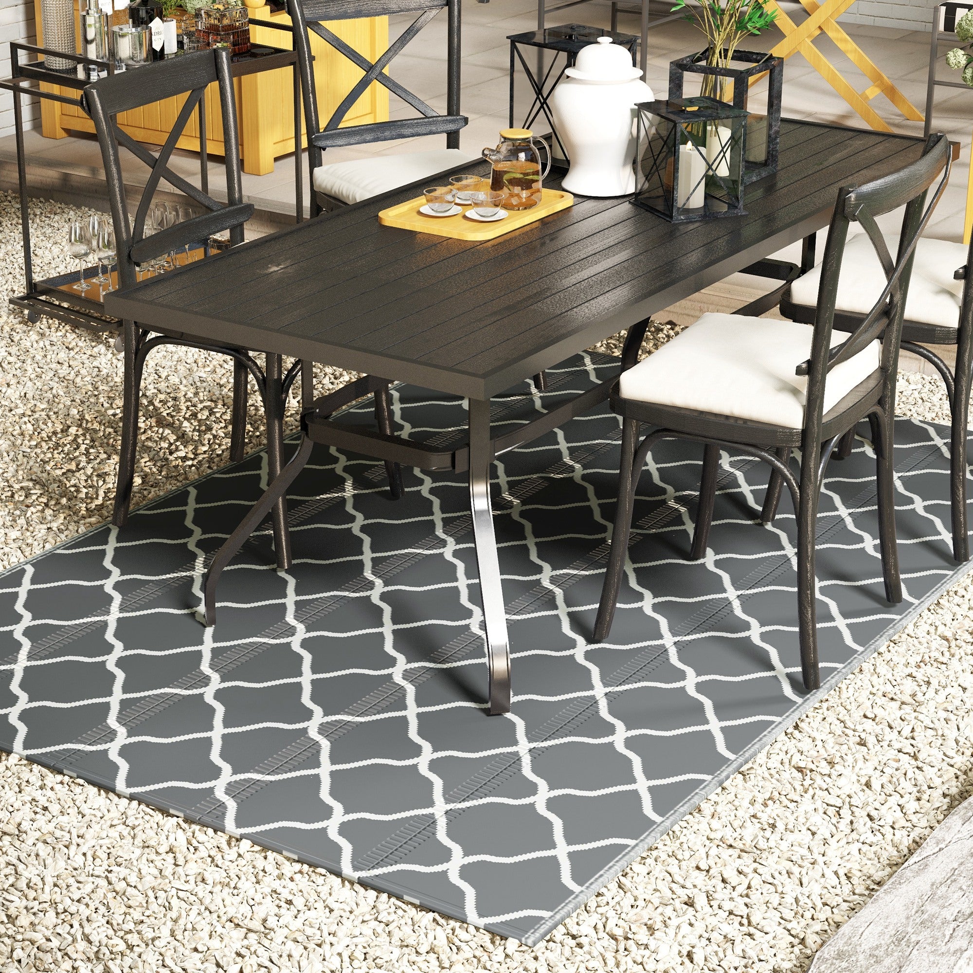 Outdoor Rug 182x274 cm Reversible Rug with Geometric Pattern Waterproof for Terrace Balcony Patio Camping Beach Gray and White