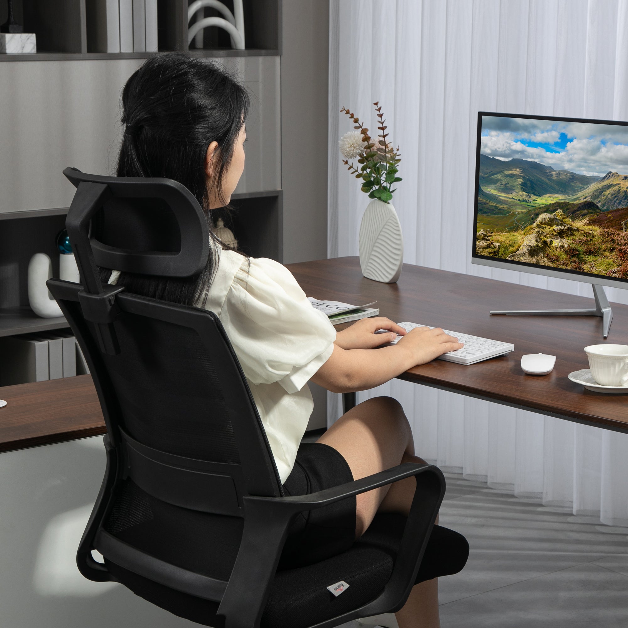 Office Chair Ergonomic Desk Chair with Armrest, Adjustable Headrest, Height Adjustable Mesh Swivel Chair with Tilt Function, Black