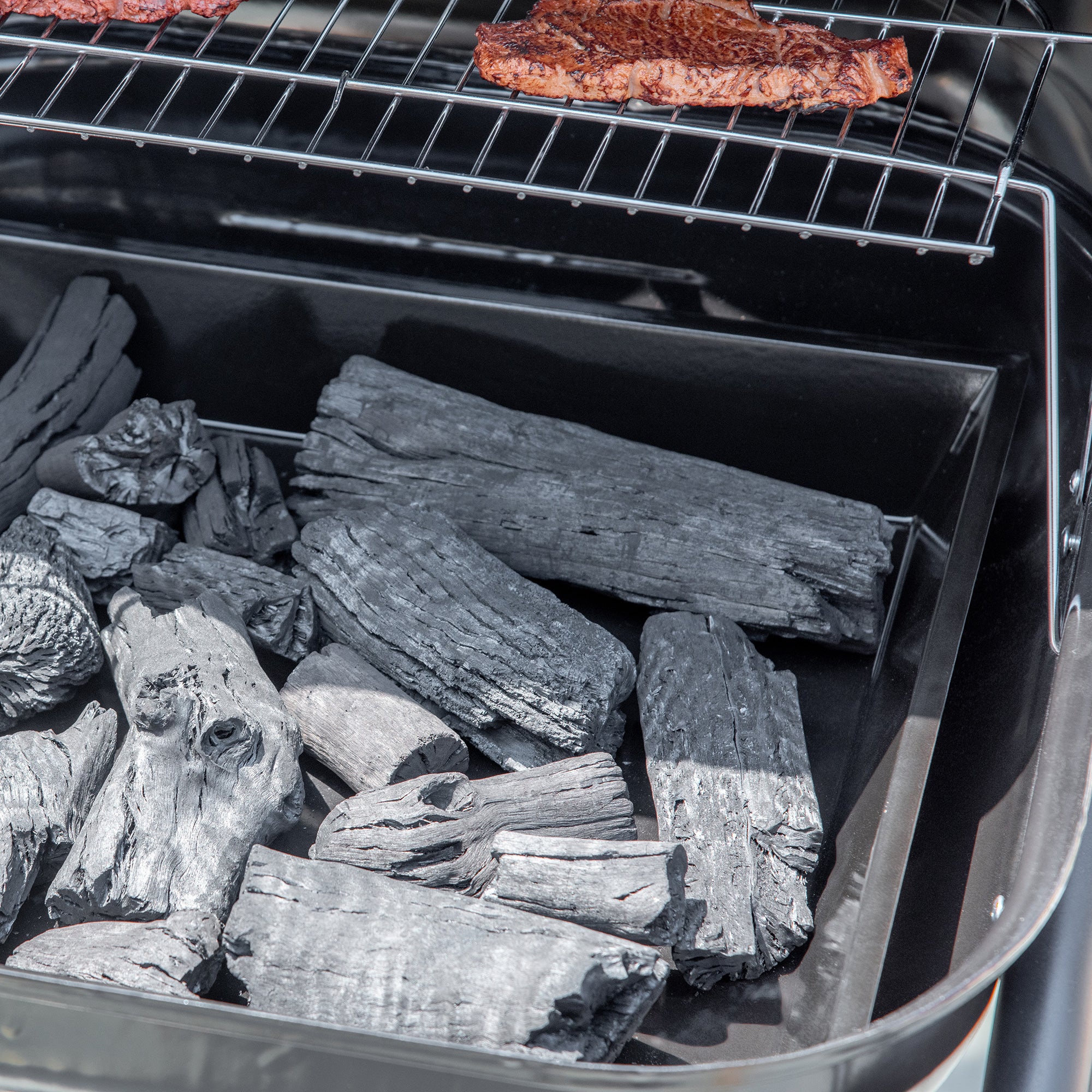 Charcoal BBQ with Shelves and Wheels, Wood BBQ with Lid and Air Vent, BBQ with Spatula, Tongs, Knife and Grill, Black