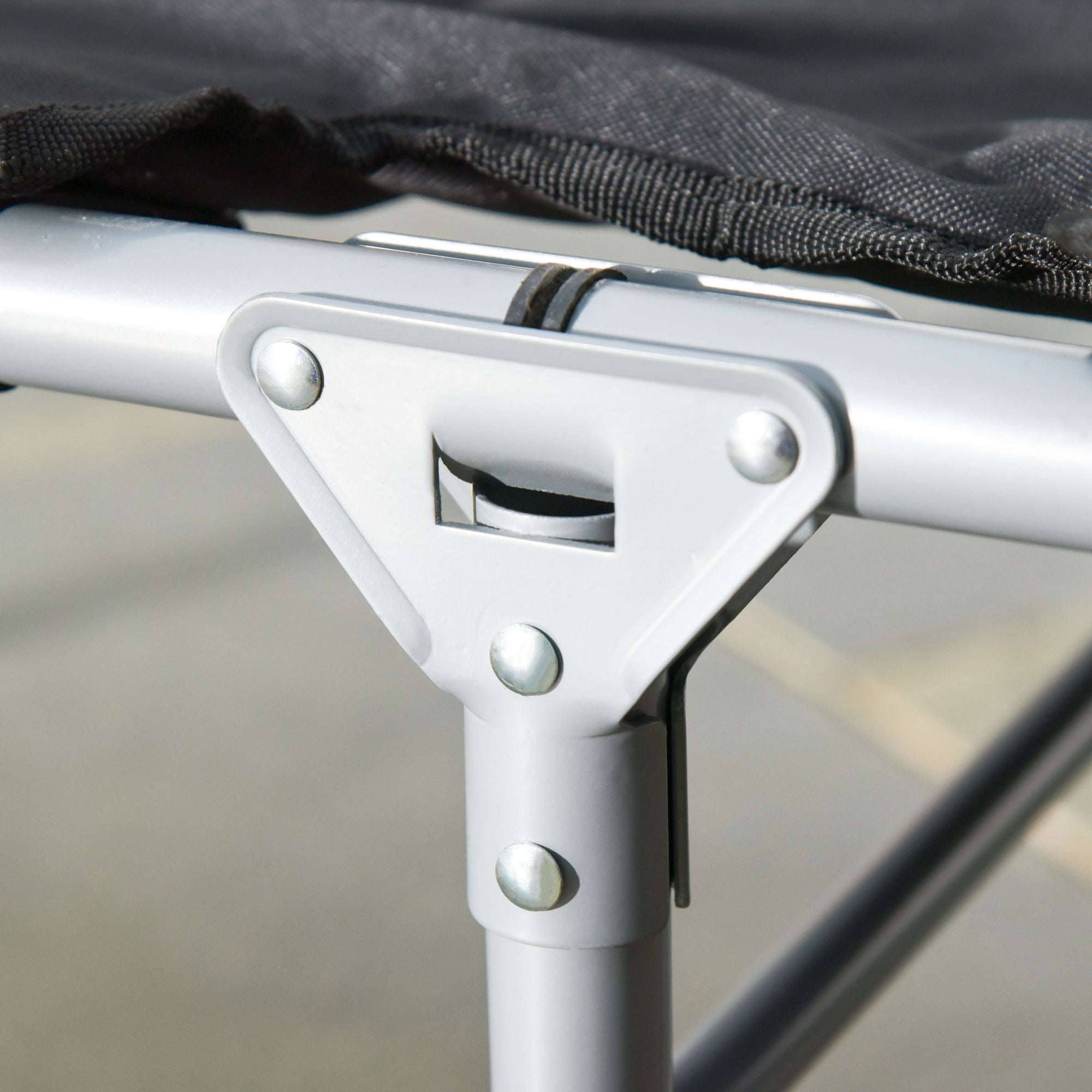 Folding Camp Bed Camping Bed with Pillow Carry Bag 183 x 66 x 33 cm Guest Bed up to 114 kg Camping Cot for Adults Folding Bed for Indoor, Outdoor, Garden Camping Travel Black