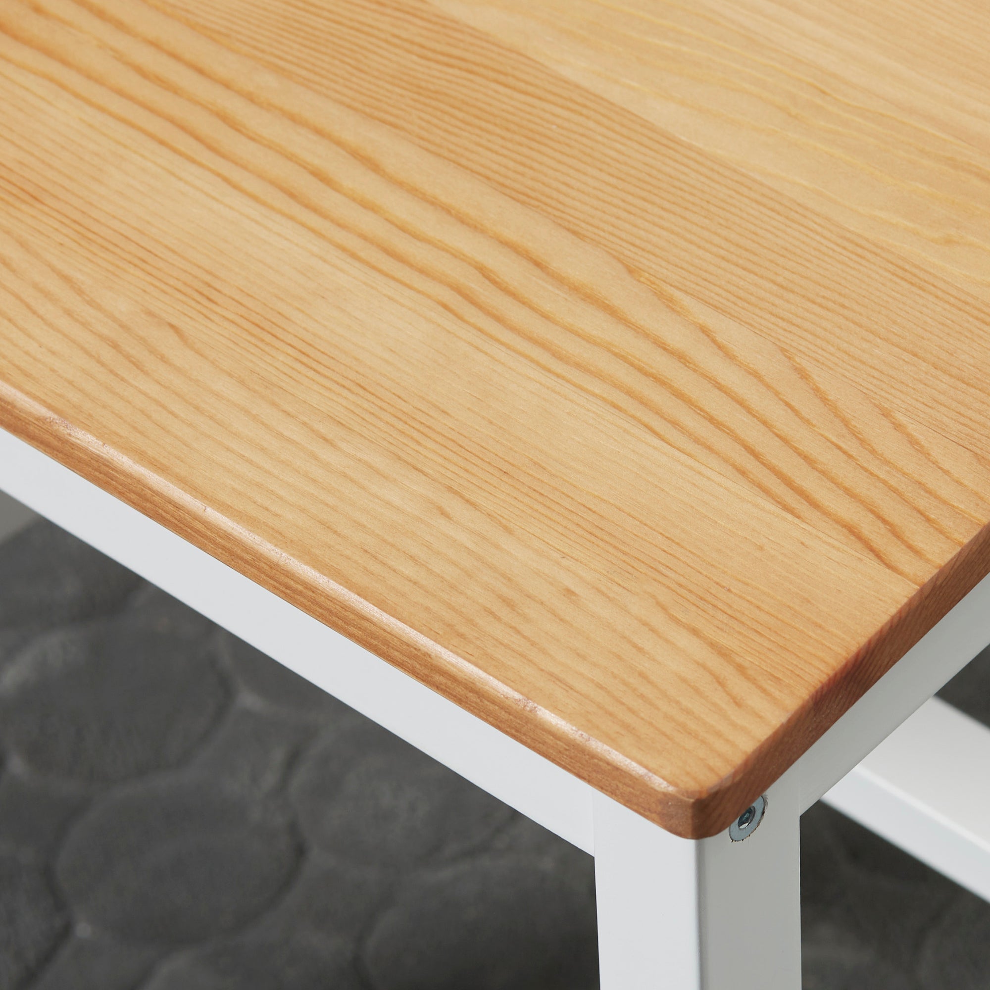 Set of 2 dining chairs made of solid wood, kitchen chairs in country style with crisscross backrest in white and oak