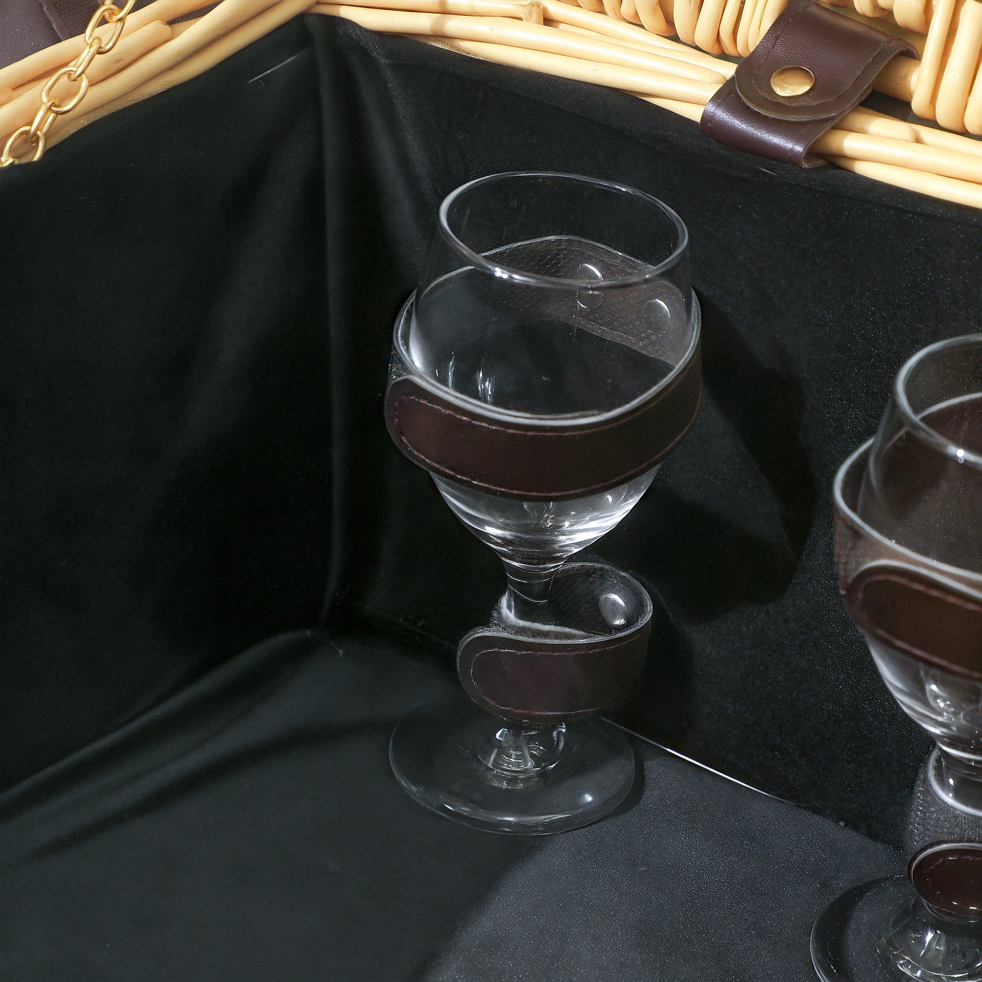 Willow Picnic Basket Set for 4 People with Insulated Cooler, Picnic Blanket, Cutlery Set, Complete Picnic Set for Camping Beach Christmas Natural Wood