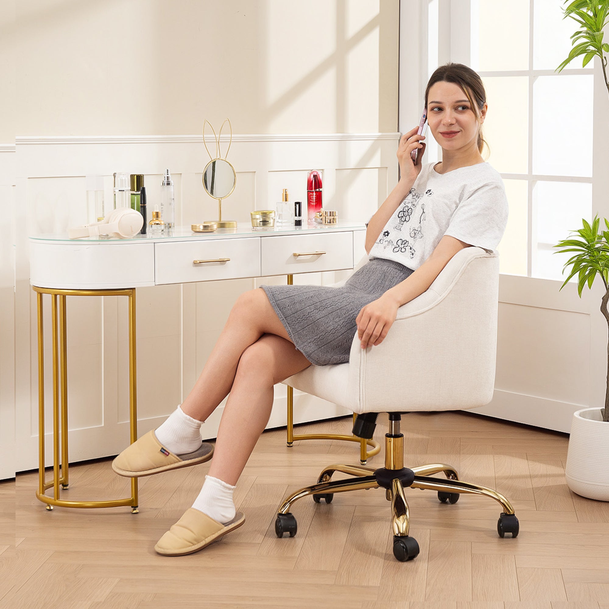 Home Office Chair, Desk Chair Swivel Chair Height Adjustable Office Chair with Rocking Function, Linen Look, Makeup Chair for Bedroom, Study, Beige