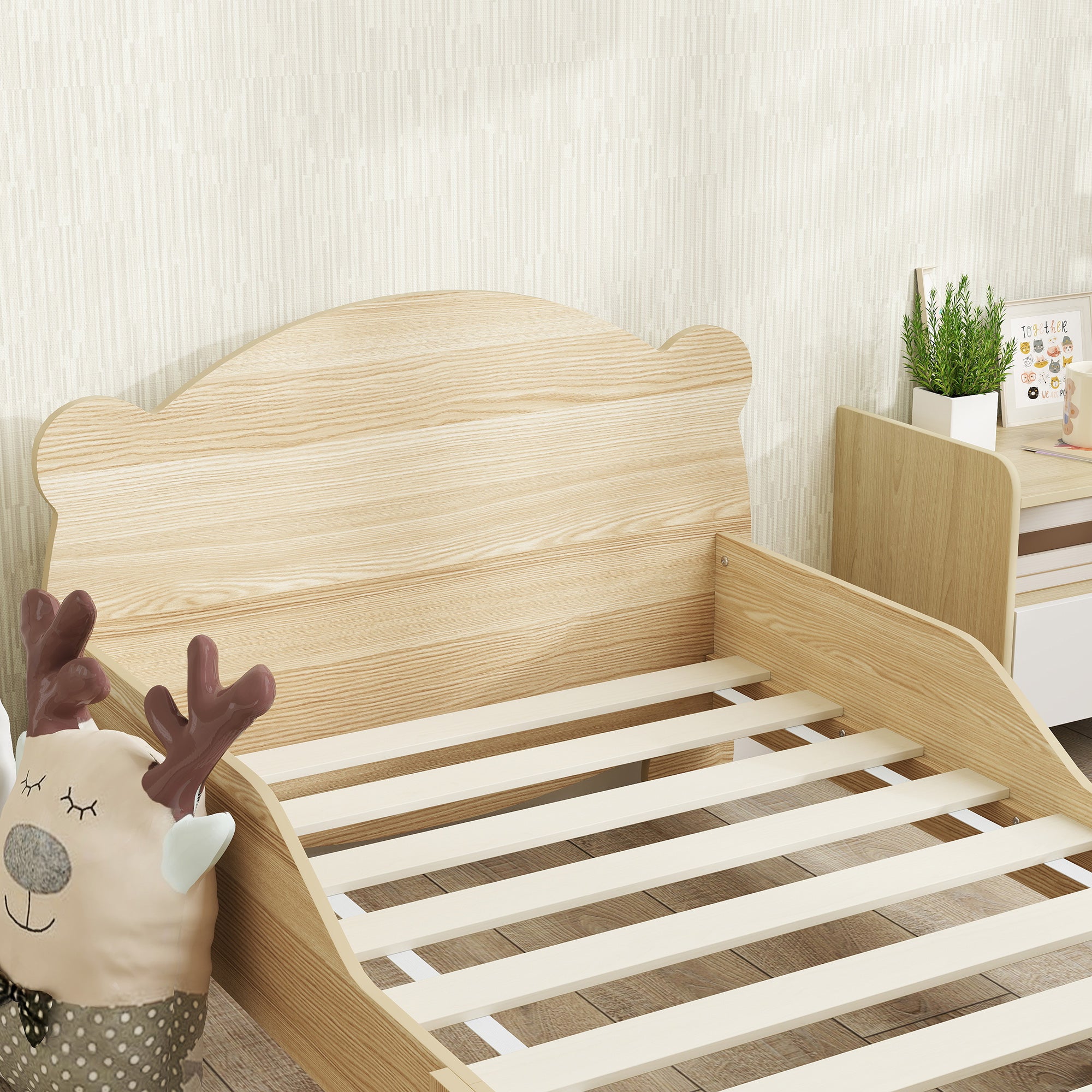 Kids House Bed made of solid wood Children's bed with fall protection, play bed single bed with bear design for children's room natural wood