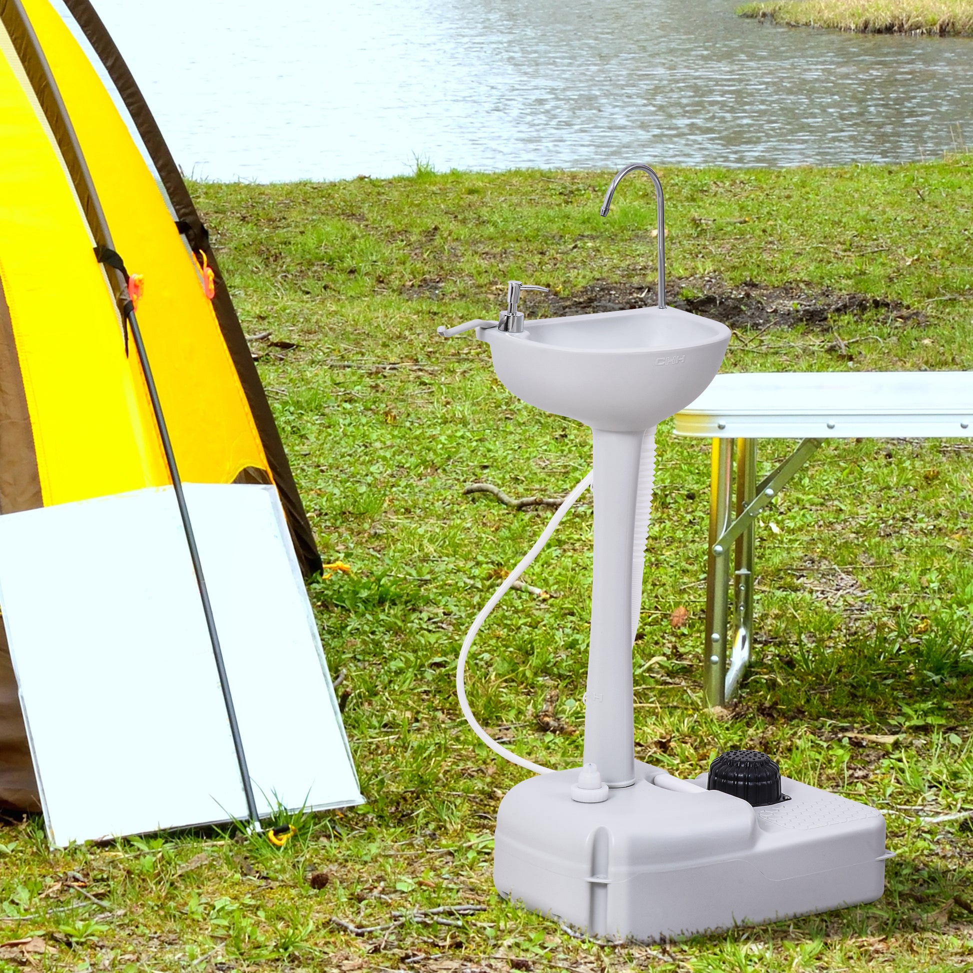 Portable Sink Outdoor Washing Station for Outdoor Activities and Camping with 17L Water Tank Soap Dispenser Towel Rack and 2 Wheels HDPE 51x33.5x103 cm Light Gray