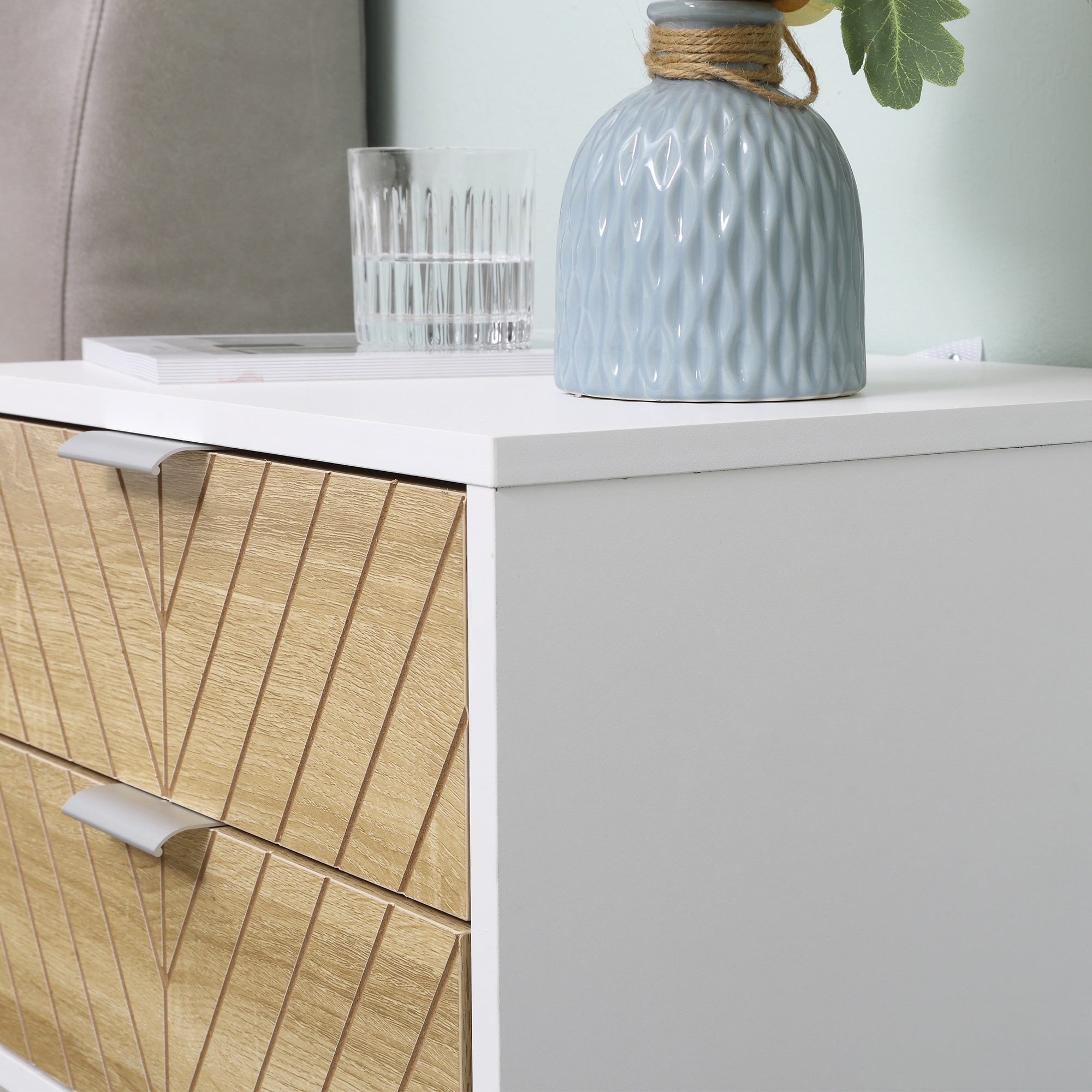 Nightstand Bedside Table with 2 Drawers and Steel Legs Modern Style Side Table for Living Room Bedroom 45x39x48 cm White and Oak