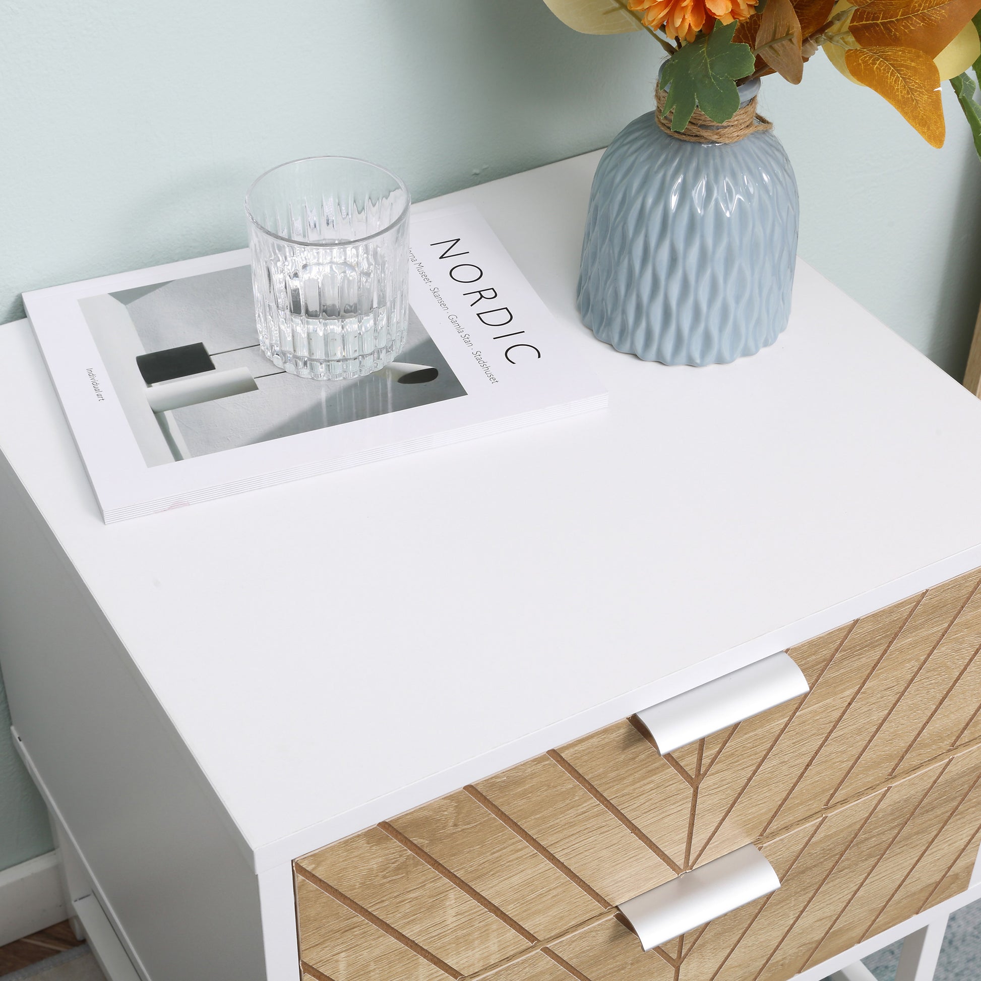 Nightstand Bedside Table with 2 Drawers and Steel Legs Modern Style Side Table for Living Room Bedroom 45x39x48 cm White and Oak
