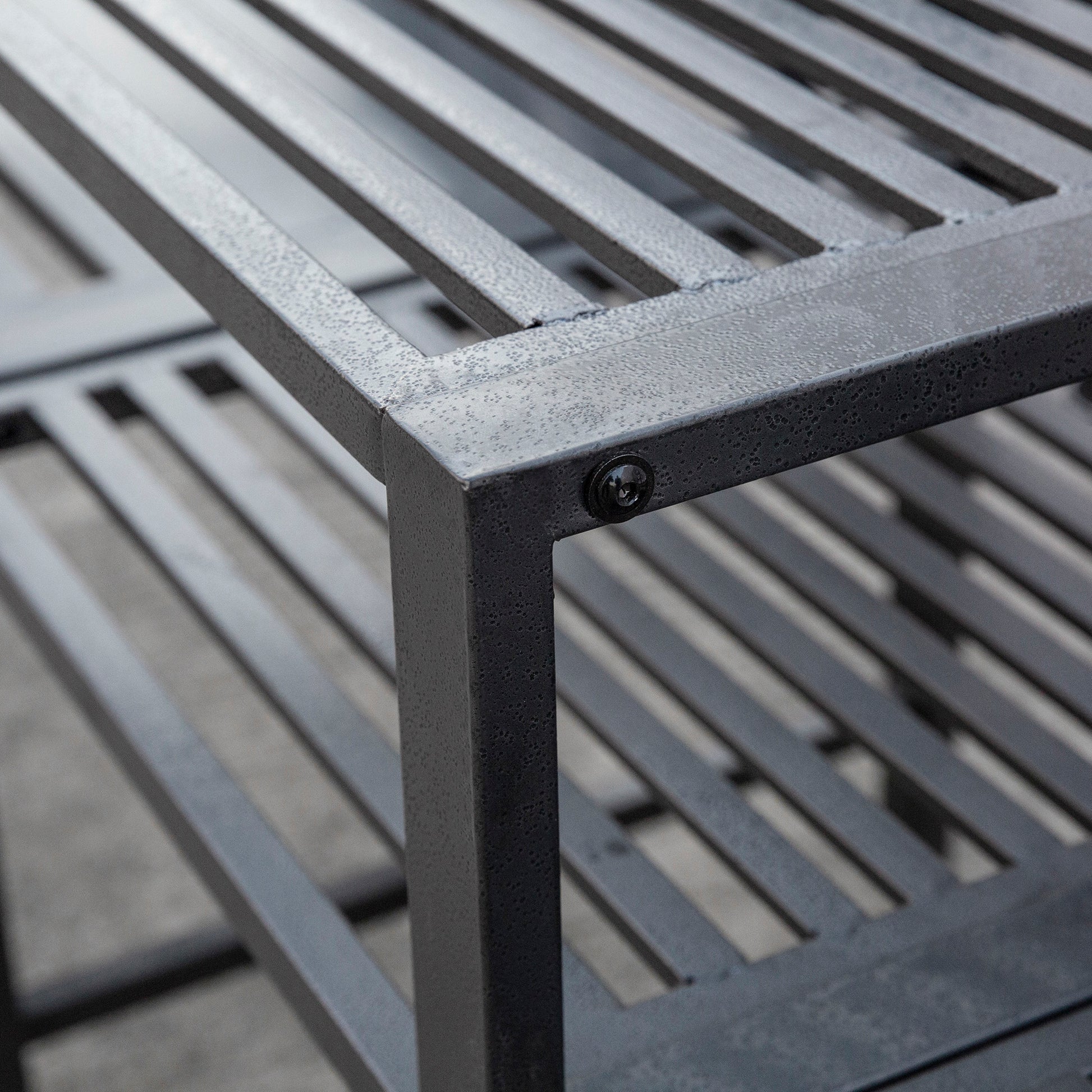 Modern 2-Seater Garden Bench with Table and Umbrella Hole Outdoor Furniture 165x56x85.5cm Black
