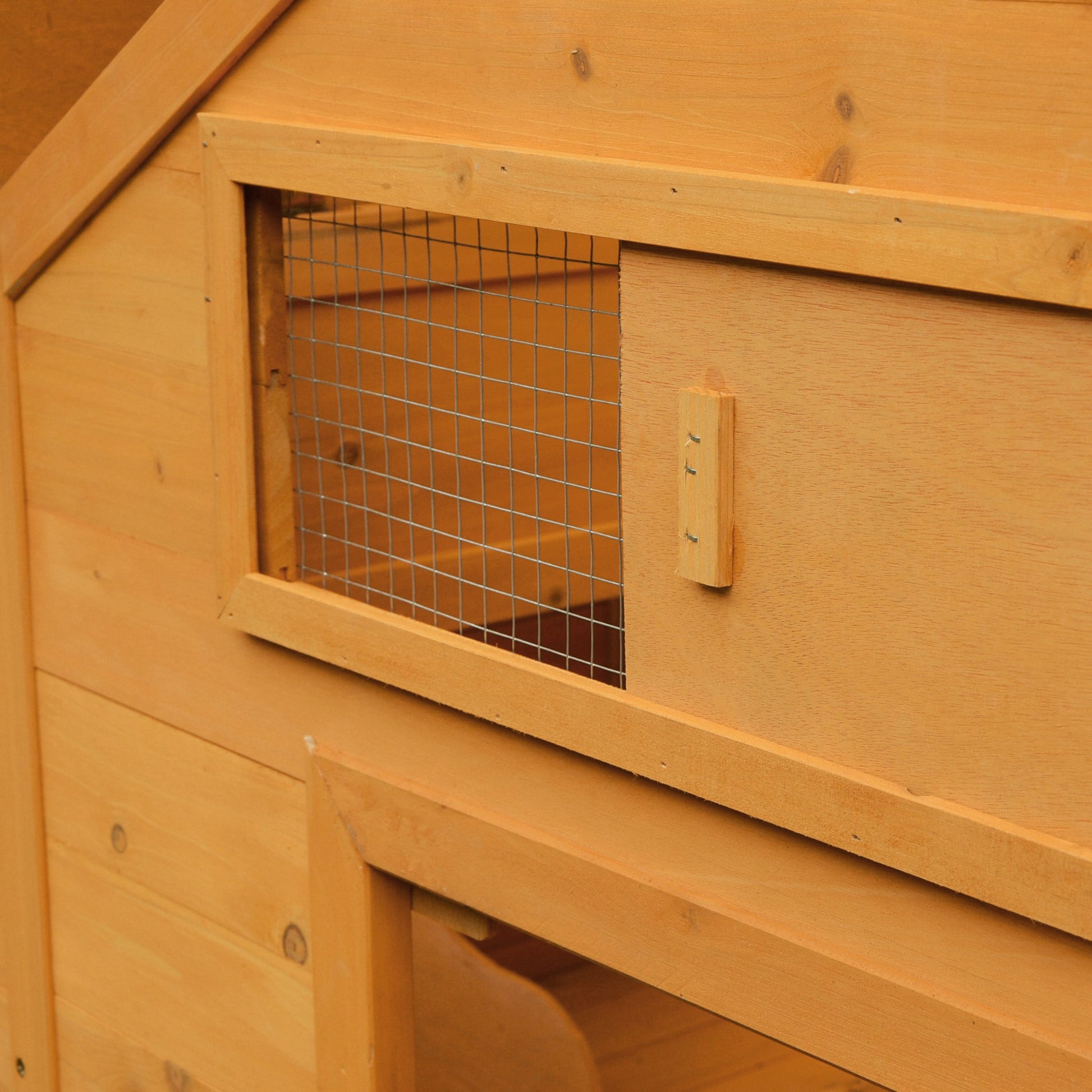 Outdoor Chicken Coop Wooden Chicken Coop for 2-4 Chickens with 2 Nests Removable Tray Hinged Roof 150x100x96.5 cm Natural