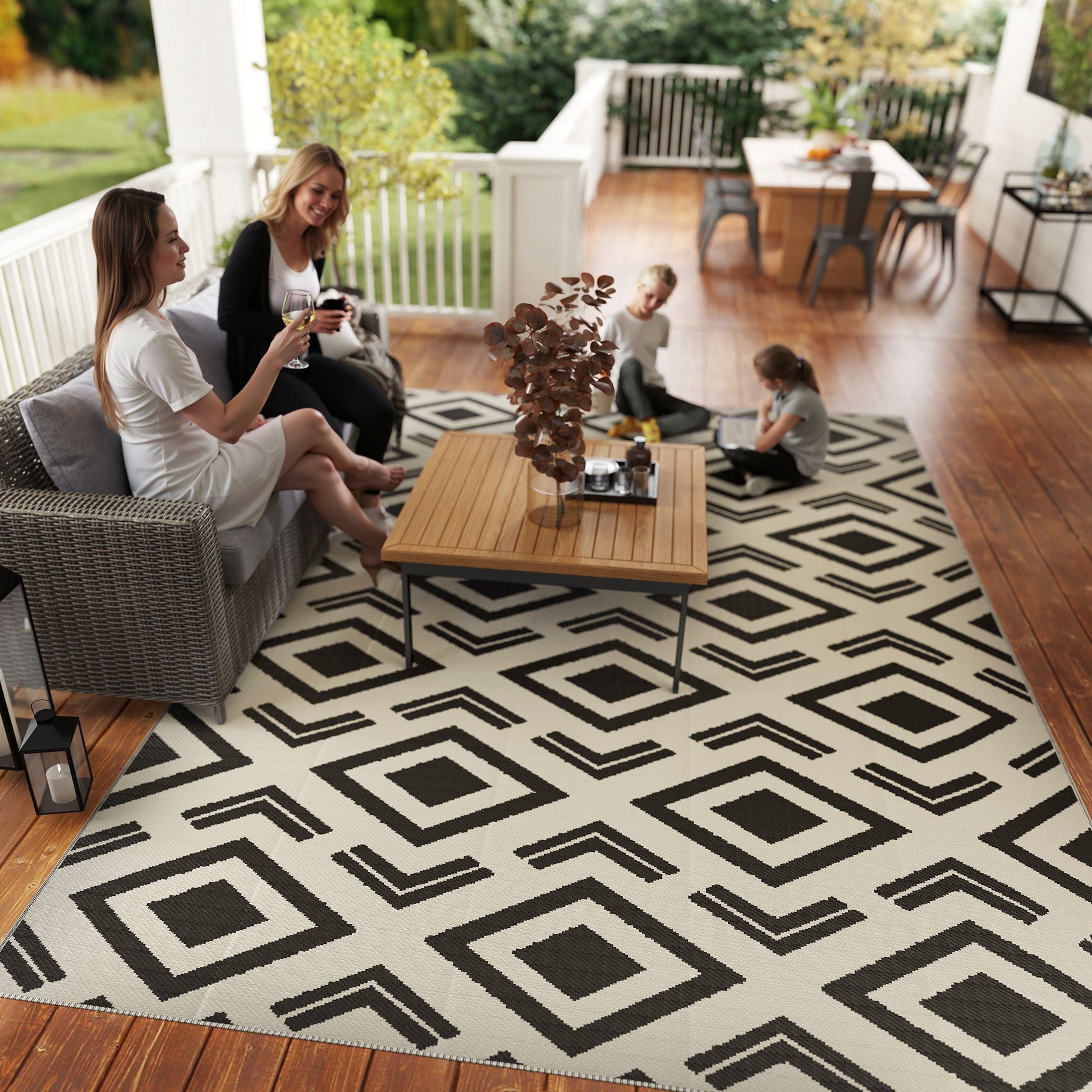 Outdoor Carpet Durable Weatherproof Outdoor Rug with Carry Bag, Foldable Boho-Style Carpet, Outdoor Rug for Living Room Balcony Garden Patio Bathroom Hall Kitchen, 182 x 274 cm Black+White