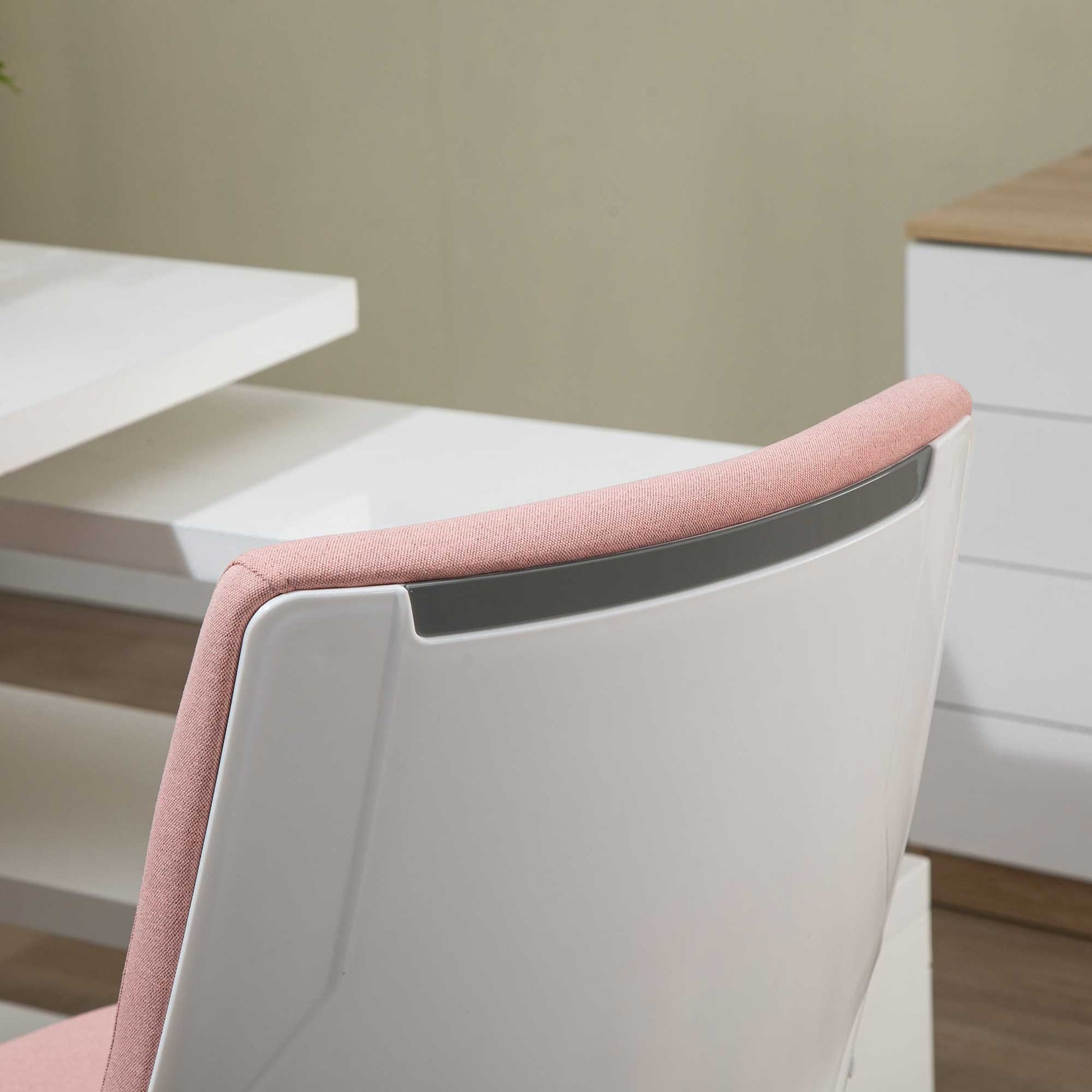 Swivel Office Chair with Armrests and Adjustable Height for Bedroom Living Room Load 120 kg 62x69x92-100 cm Pink