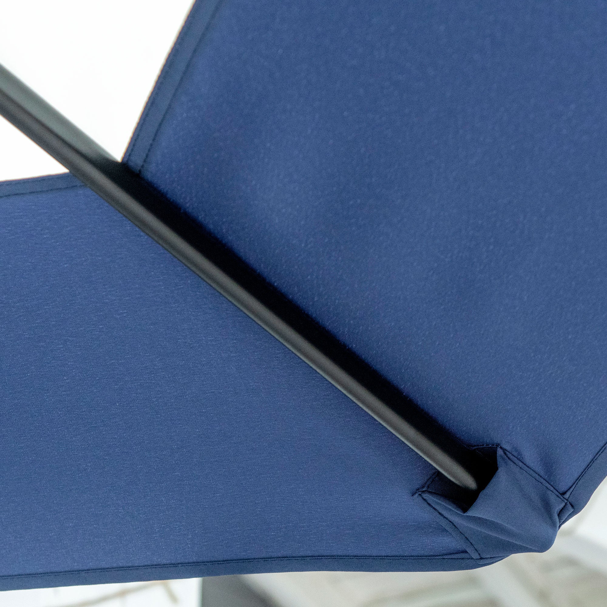 Garden Umbrella Ø3x2 m with Cross Base, Crank Opening, and Air Vent, Offset Patio Umbrella in Metal and Polyester, Dark Blue and Cream