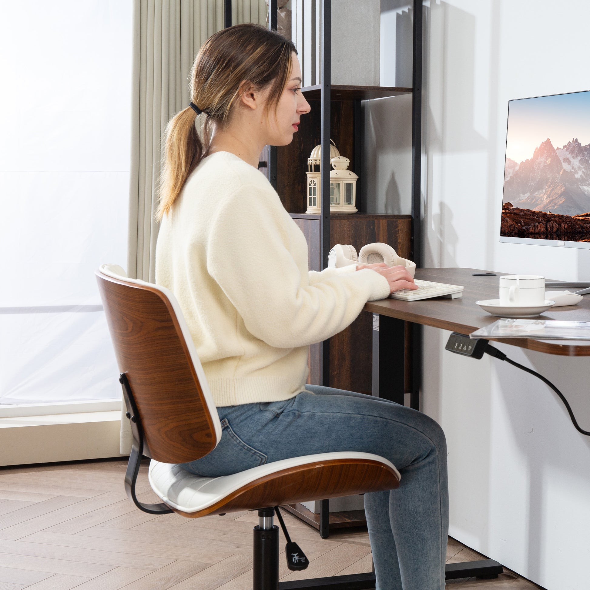 Office Chair Height-Adjustable Desk Chair with Wheels, Diamond Stitching, Swivel Chair with Tilt Function, Faux Leather, White