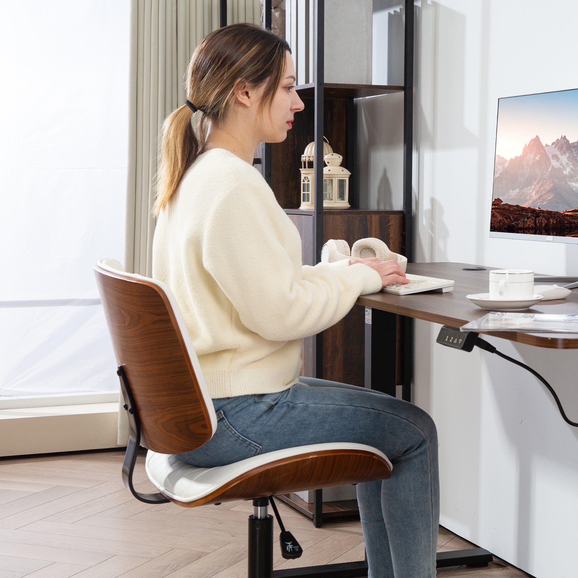 Office Chair Height-Adjustable Desk Chair with Wheels, Diamond Stitching, Swivel Chair with Tilt Function, Faux Leather, White