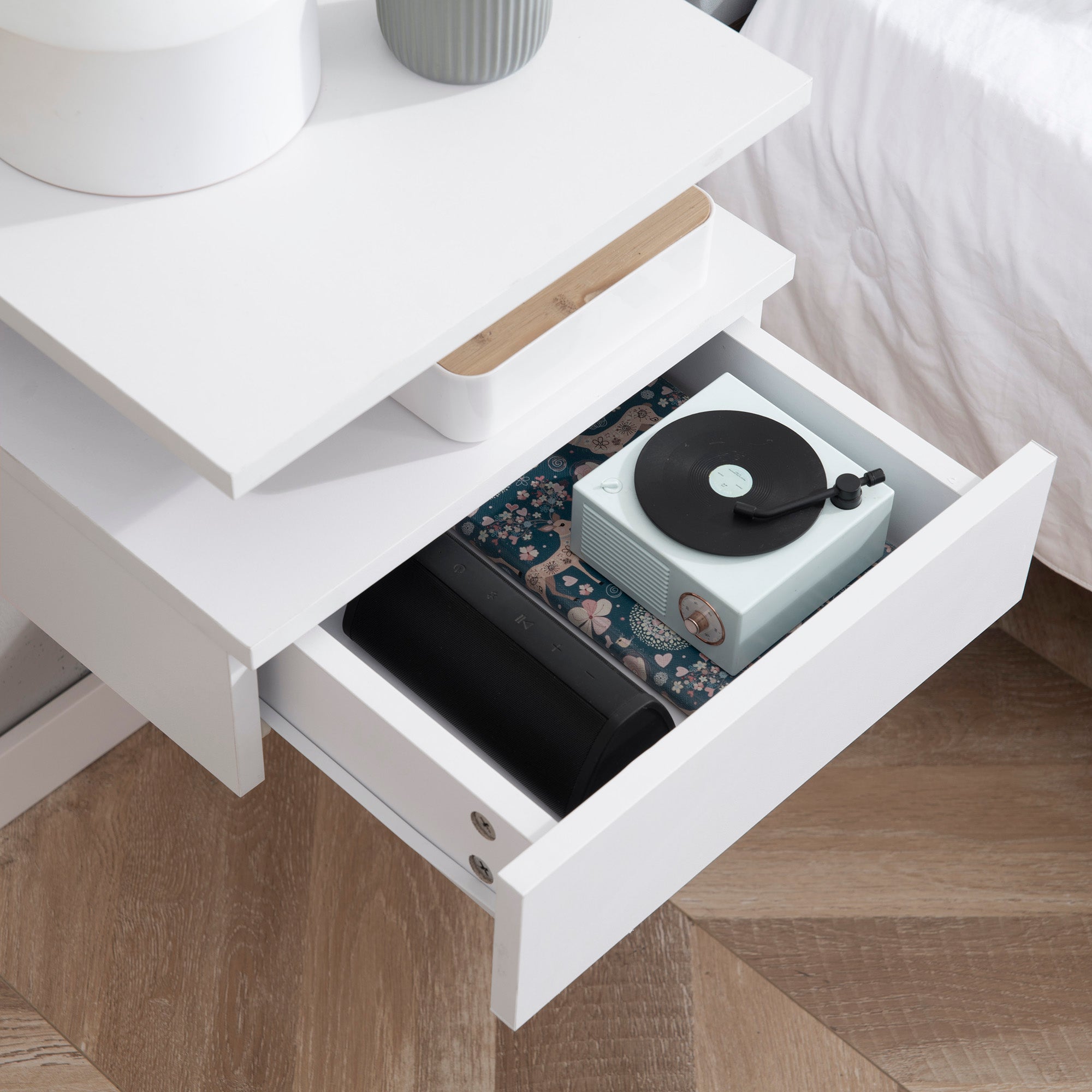 Set of 2 Floating Bedside Tables Hanging Nightstands with 1 Drawer and Open Shelf for Bedroom 35x32x22.5 cm White