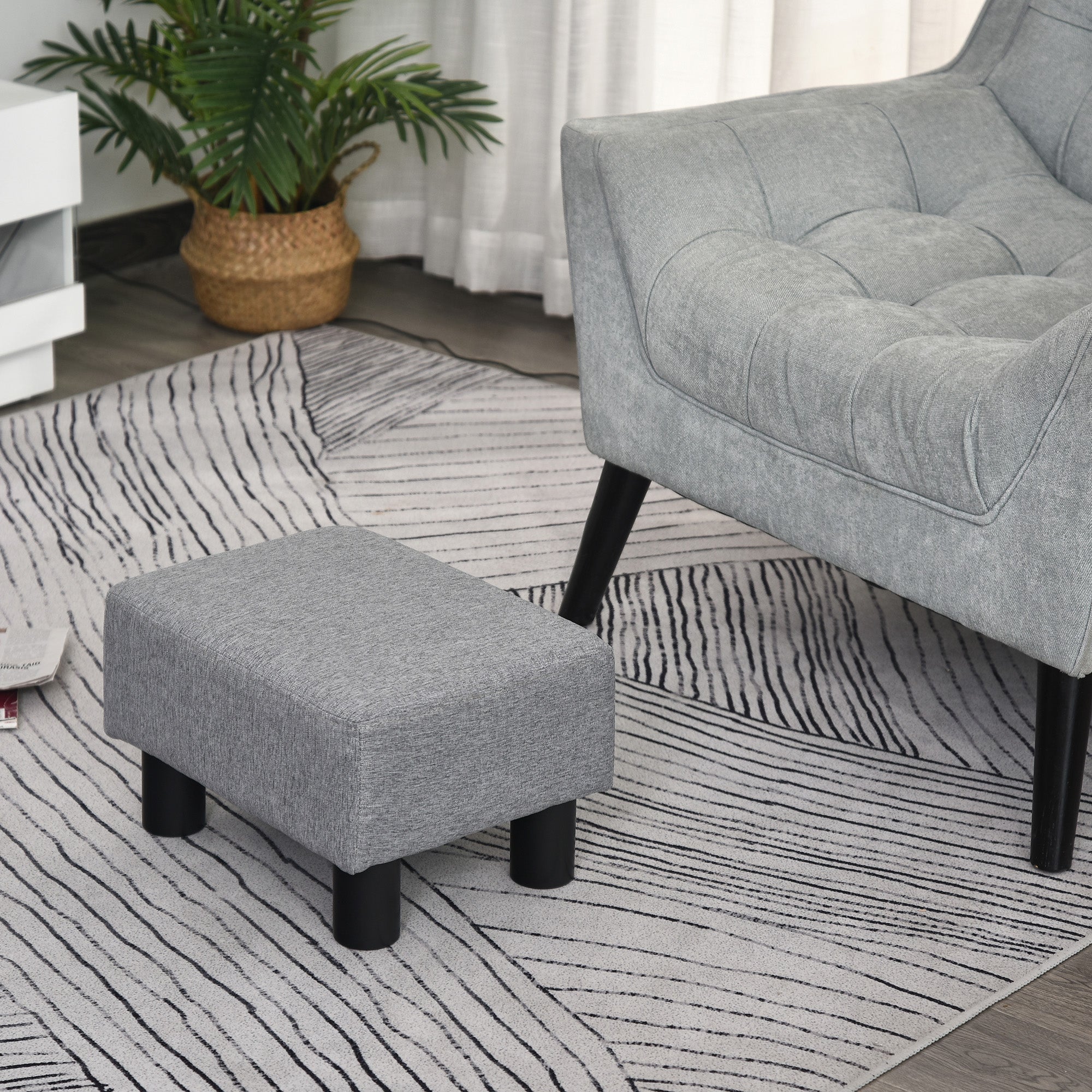 Living Room Ottoman Low Stool Upholstered in Linen Rectangular Ottoman with Wooden Structure for Living Room Bedroom Gray