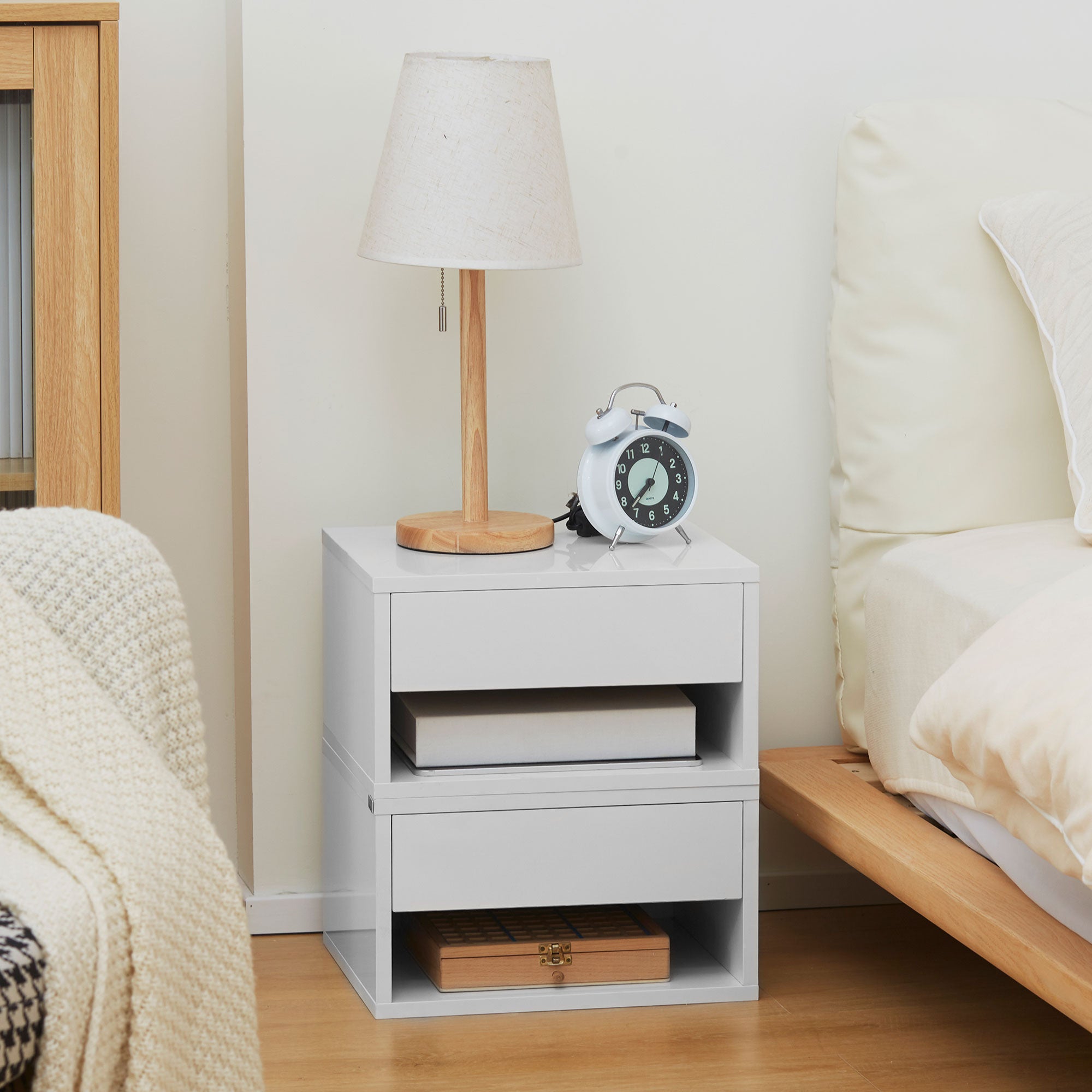 Set of 2 Floating Nightstands Bedside Tables Nightstands with Drawer for Bedroom Living Room 37x32x21 cm White