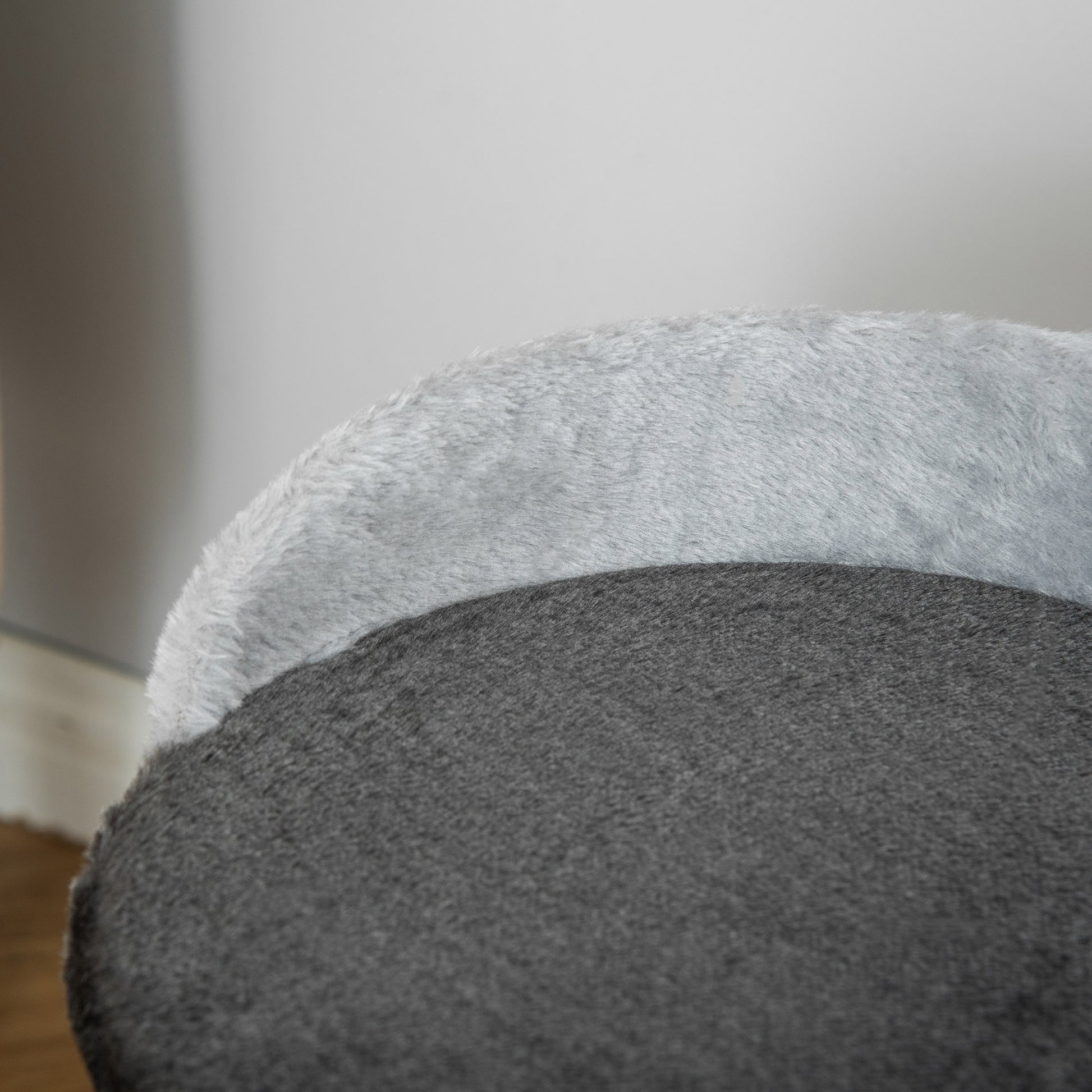 Cat Tree Scratching Post with Play Balls Cat Scratching Tree Sisal Rope Scratching Posts in Gray 35.5 x 37 x 46 cm