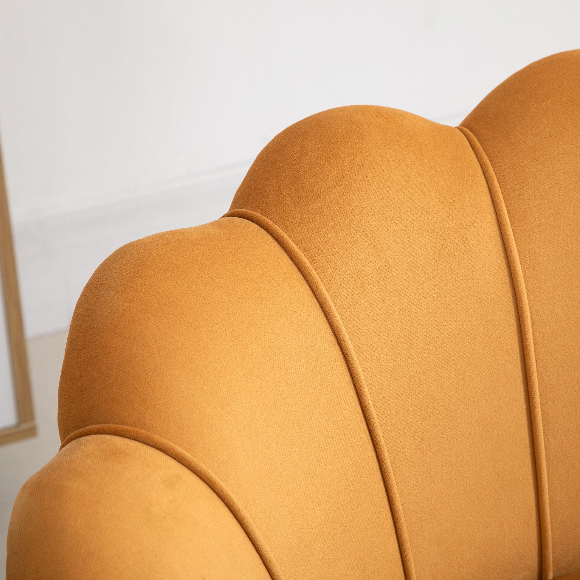Armchair Upholstered Shell-shaped Relaxing Chair with Metal Legs, Vanity Stool with Velvet Look, for Bedroom Living Room, Yellow