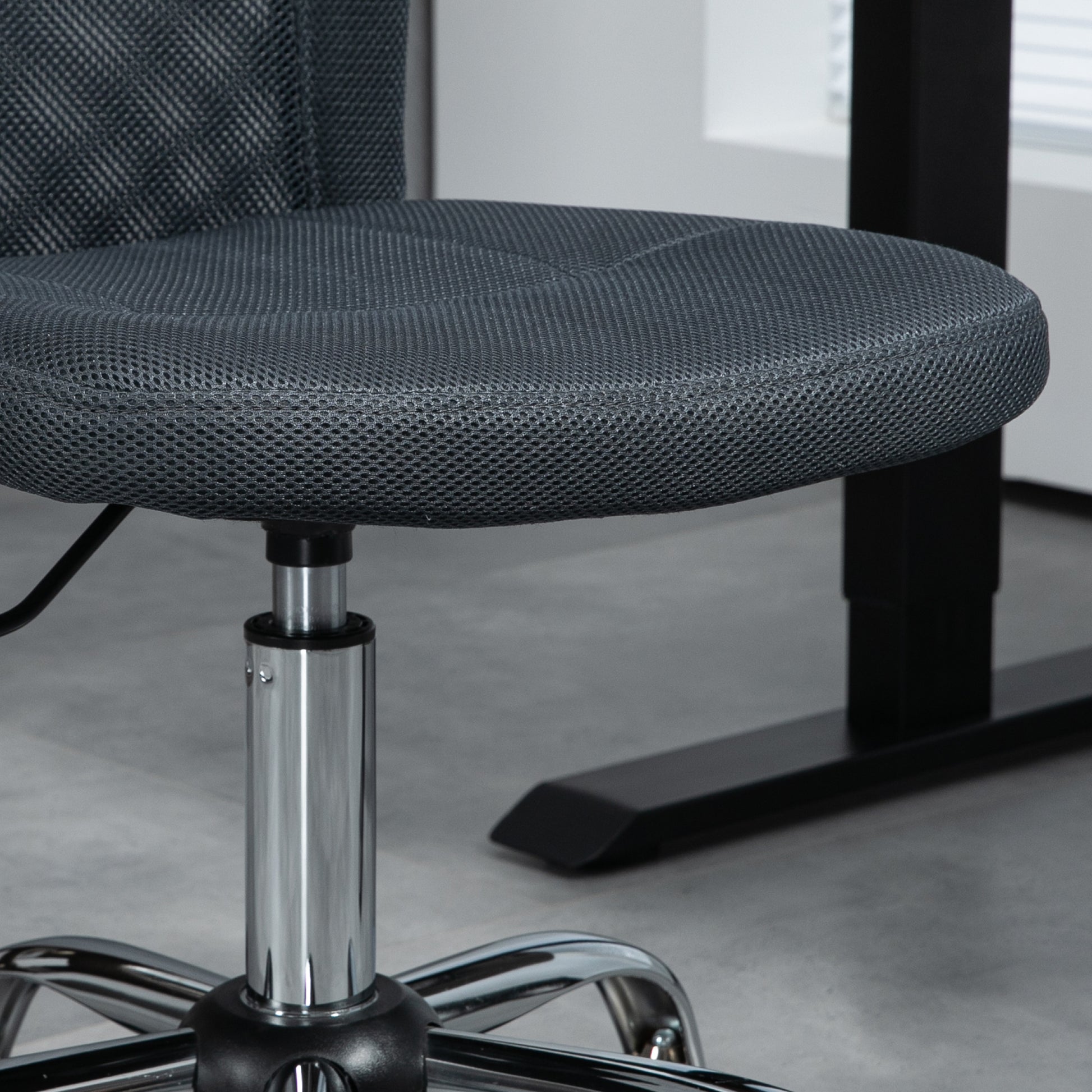 Ergonomic Office Chair Adjustable Height Manager Chair Chrome Base 360° Swivel Mesh Fabric Cover Dark Grey