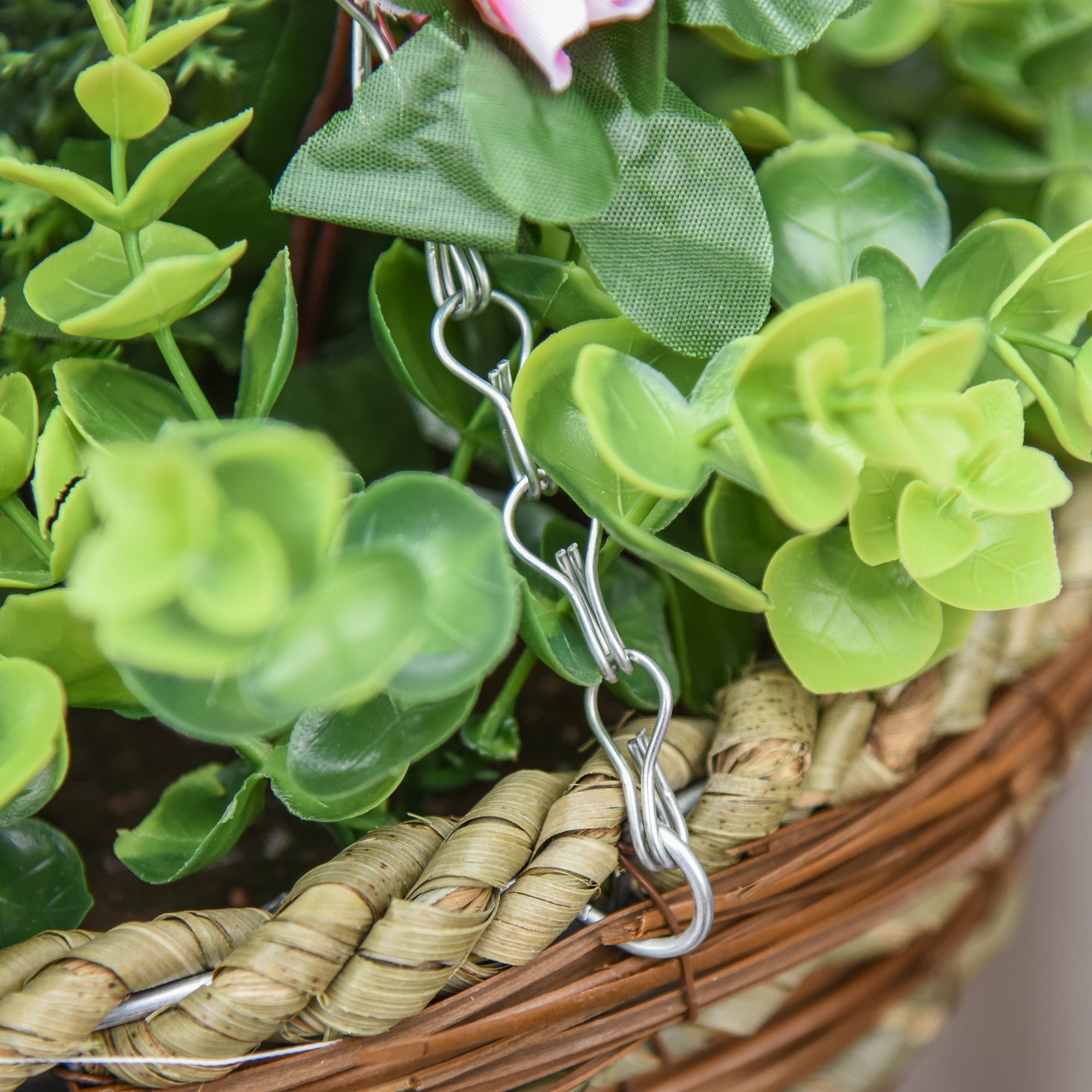 Set of 2 Artificial Lisianthus Plants with Pot and Hook, Artificial Plants in PE and Wicker, Ø25x34 cm, Green and Pink