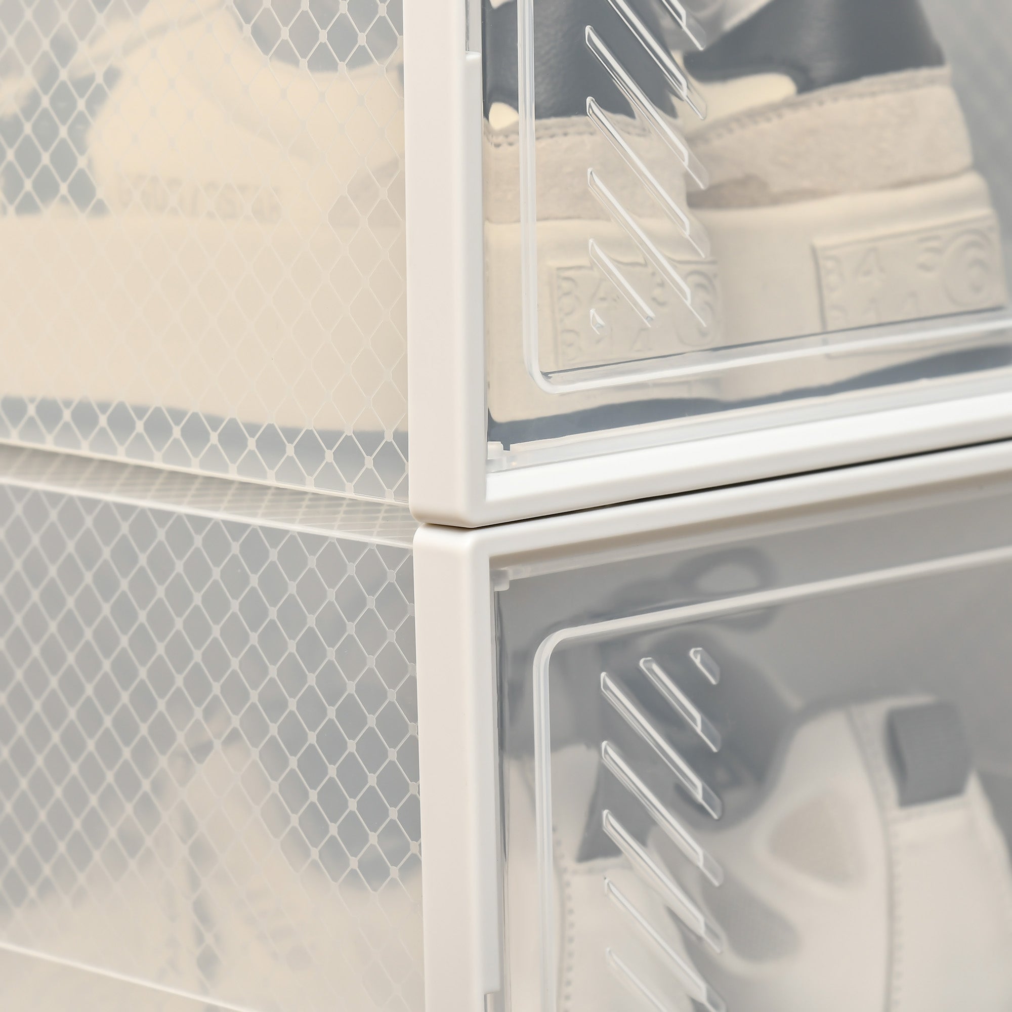 Stackable Shoe Boxes 18 Pieces Shoe Box with Ventilation Openings Shoe Storage Shoe Rack for pumps, ankle boots, up to size 43 Transparent White
