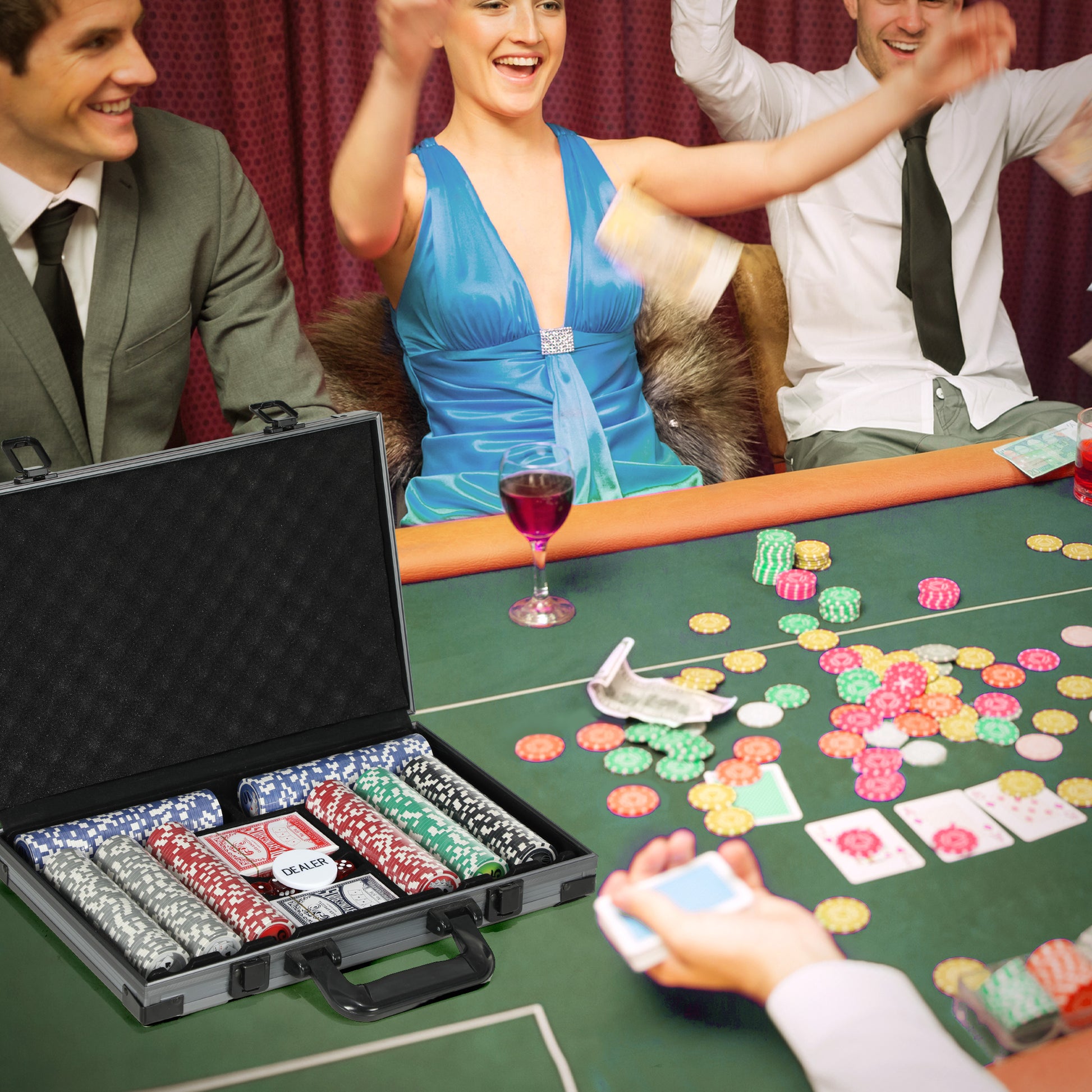 SPORTNOW Poker Set, Poker Complete Set with 400 Chips, 11.5 Grams, 2 Decks of Cards, 5 Dice, Inner Compartments, Dealer Button, Game Mat, Aluminum Case