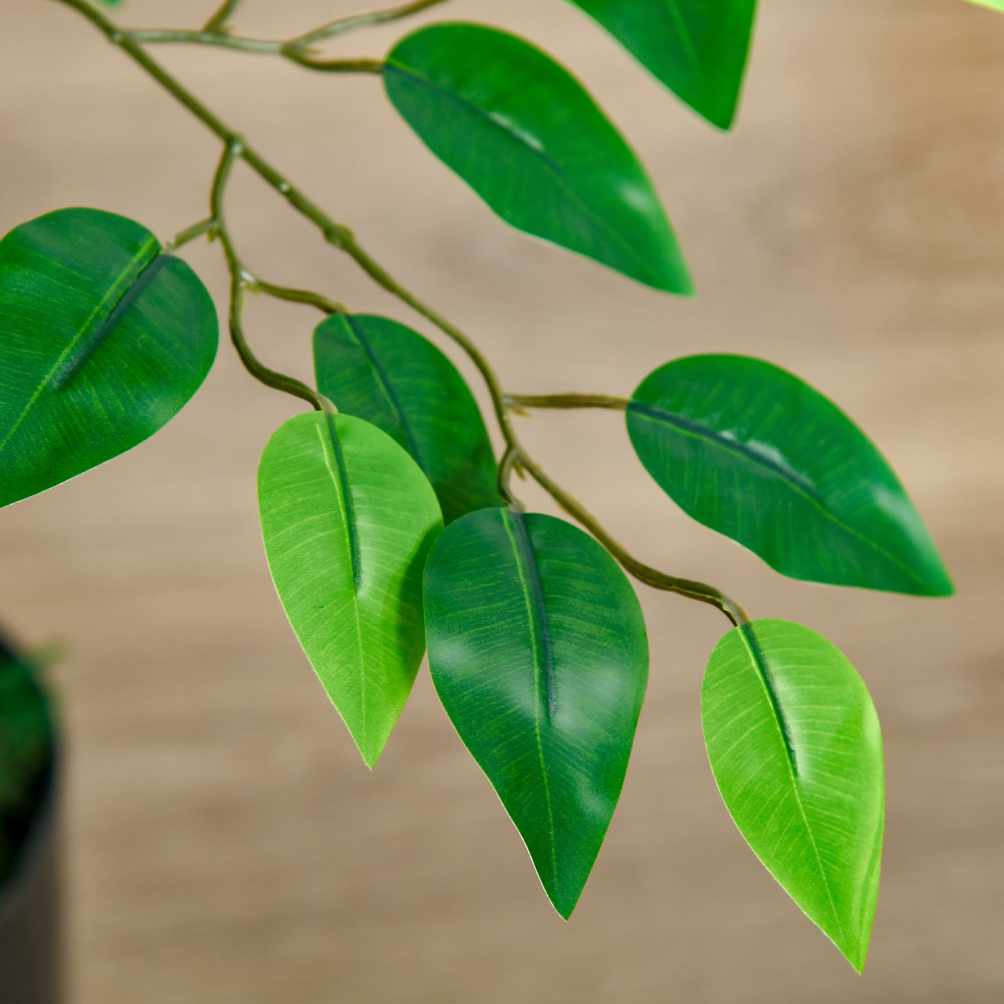 Large 135cm Artificial Ficus Tree, Plastic Artificial Plants Ficus in Pot, Realistic Artificial Tree with Cement, Artificial Grass for Living Room Bedroom Office Garden