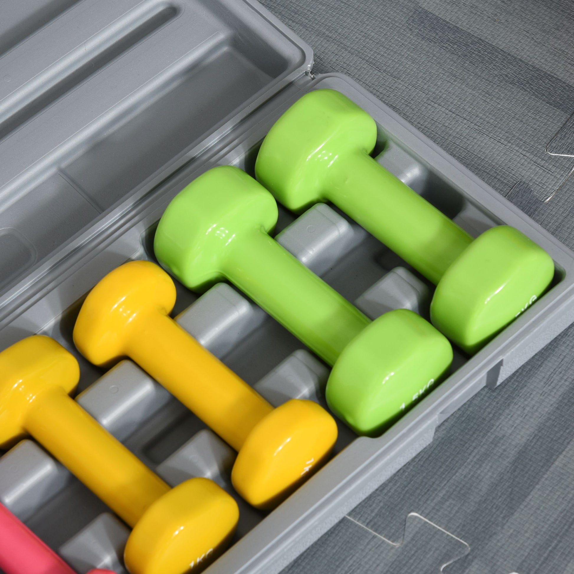 Set of 6 Hexagonal Dumbbells Total 6 kg 2x1.5 kg 2x1 kg and 2x0.5 kg with Neoprene Coating with Case 43x18x7.5 cm Multicolor