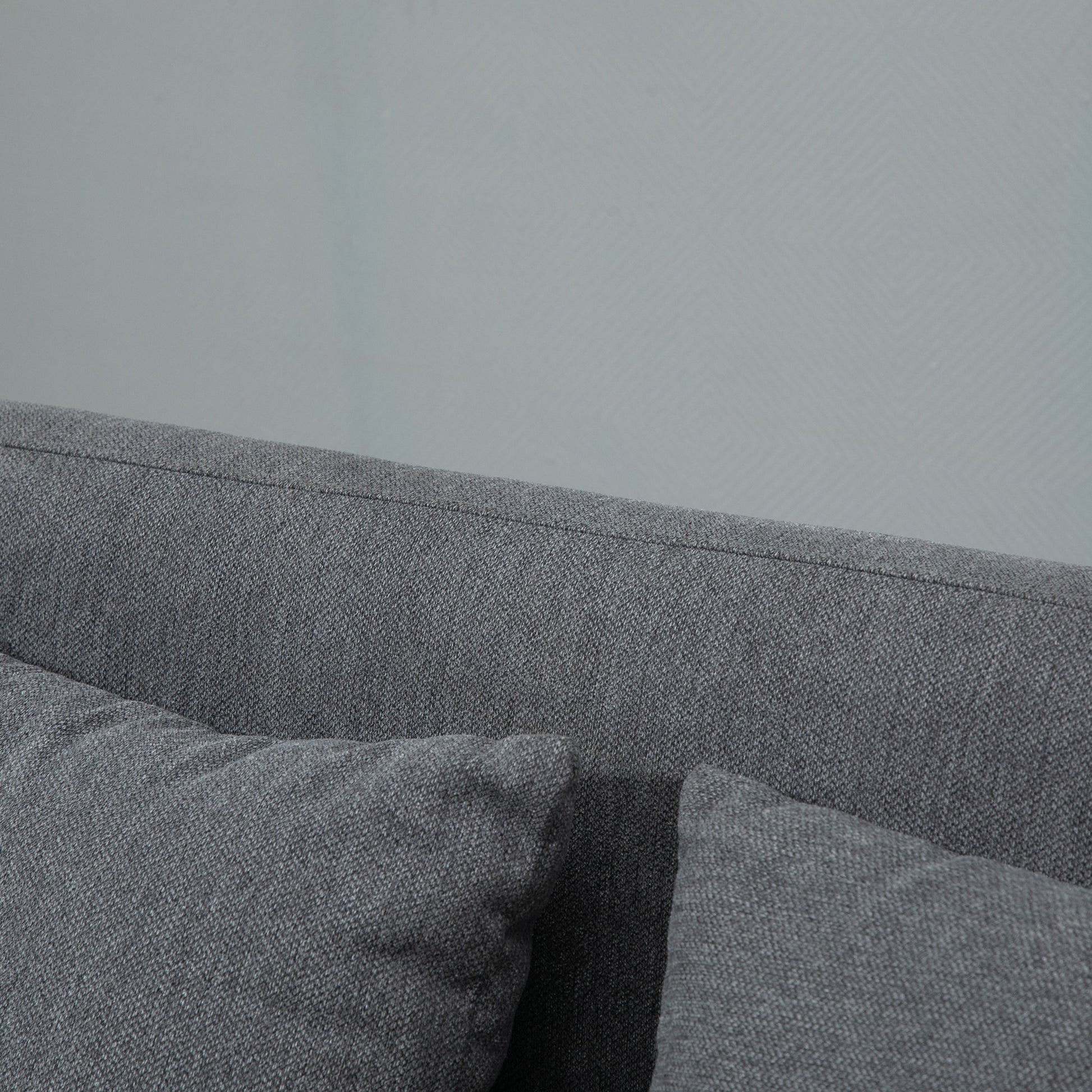 2 Seater Sofa, Couch with 2 Throw Pillows, Padded Loveseat, Upholstered Sofa with Velvet-Like Fabric, Armrest, Loveseat for Living Room, Bedroom, 130 x 70 x 80 cm, Gray