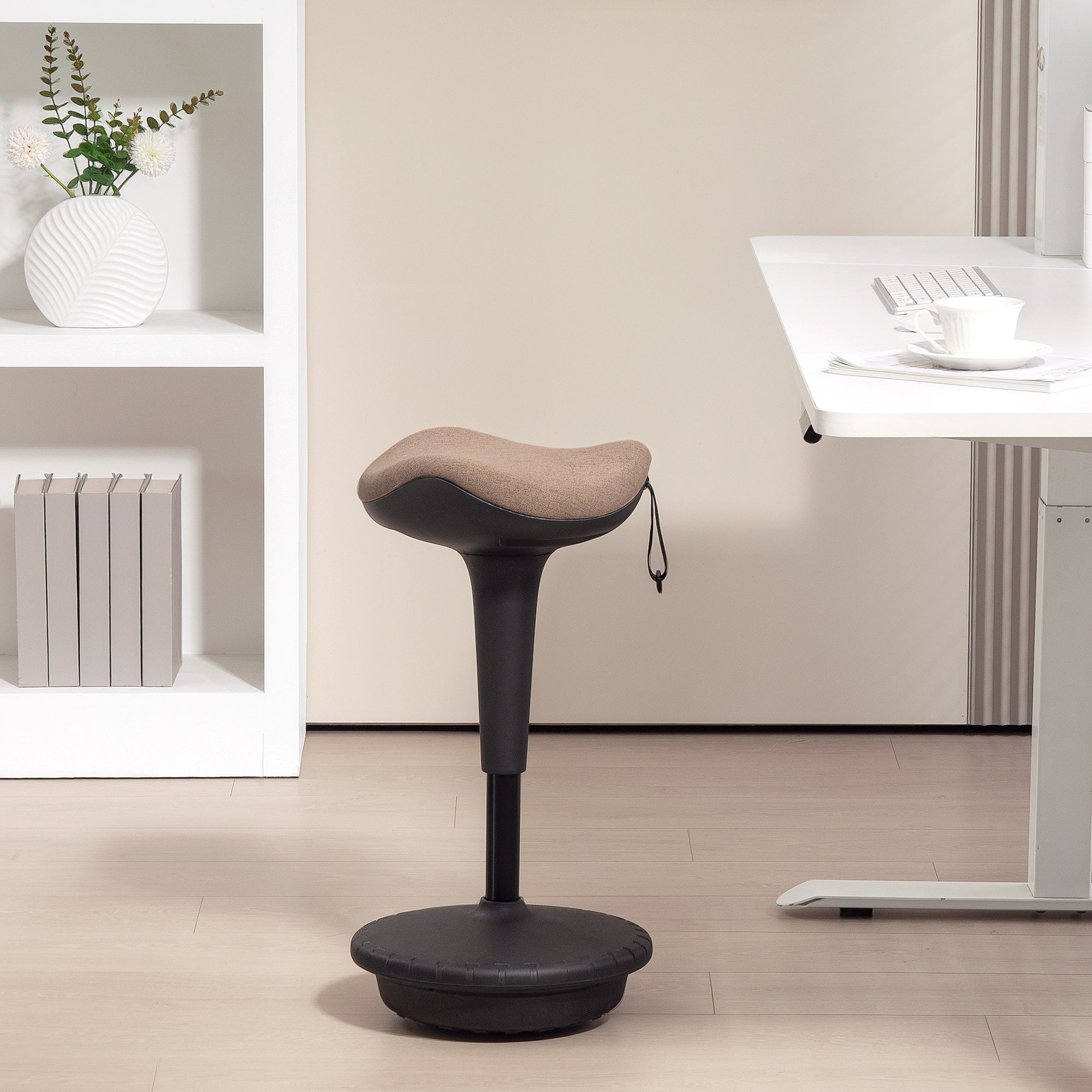 Office Stool with Swivel Function, Ergonomic Stool, Work Stool, Height Adjustable 68.5-83.5 cm Seat Stool Large Base, 360° Rotatable Standing Stool, Anti-Slip for Office and Study Room, Brown