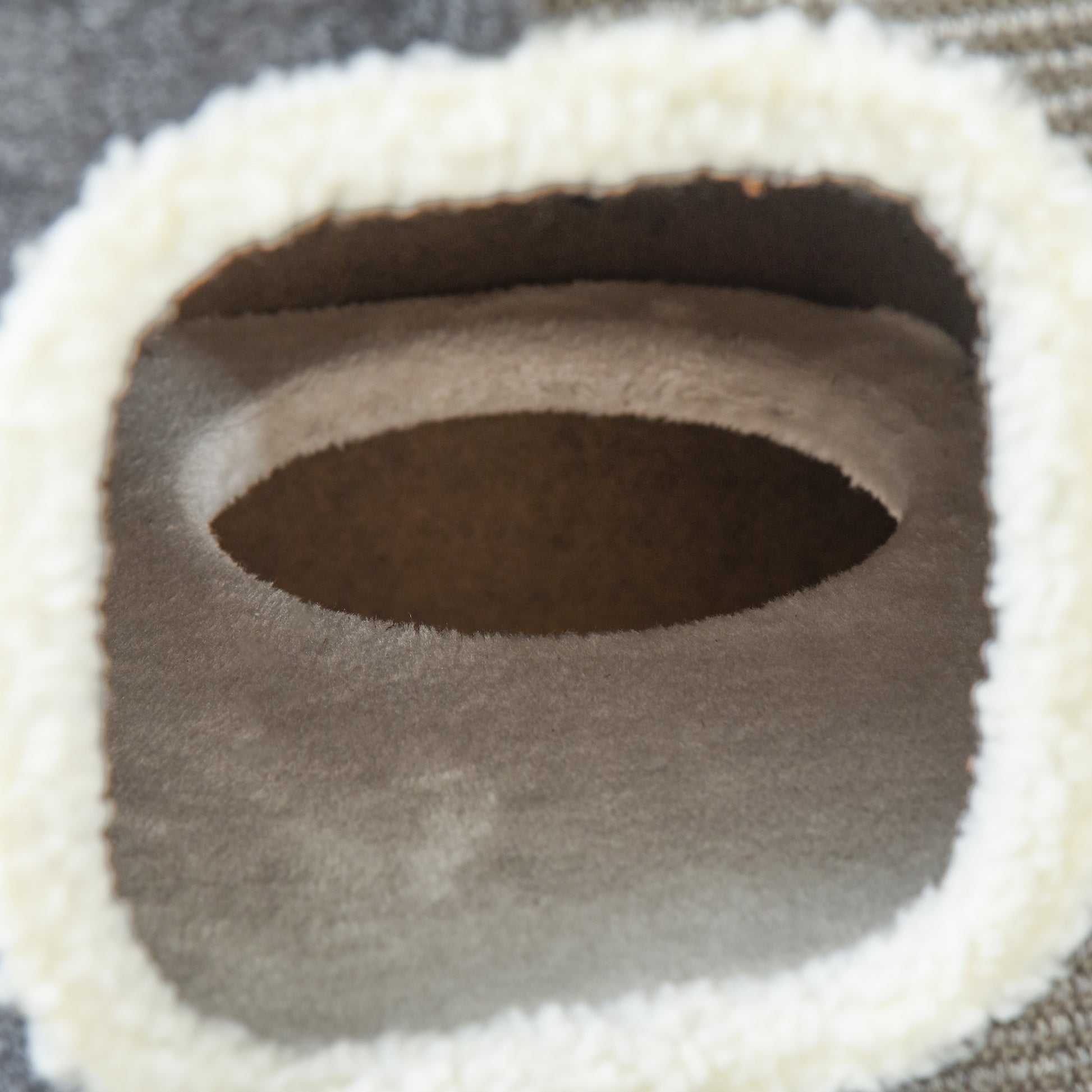 Scratching Barrel 74 cm High three-story cat barrel with cushion, plush edge, cat cave, scratching tree for small cats, Gray+White