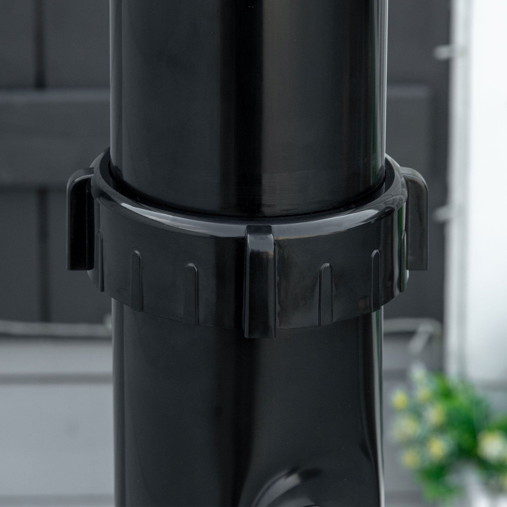 Outdoor Solar Shower, 20 liters garden solar shower, adjustable water temperature up to 60℃, for camping pool beach, black