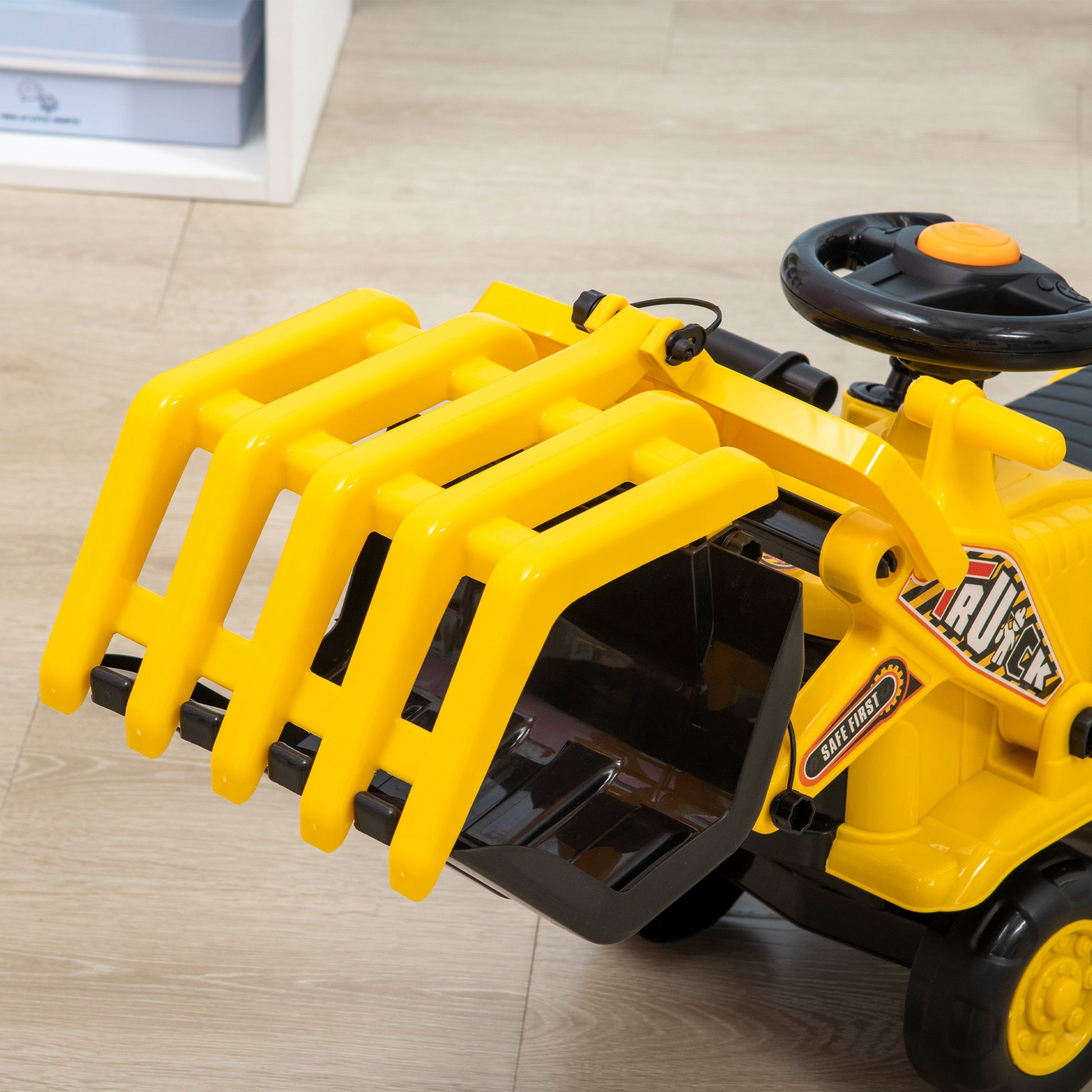 Sit-On Digger with Rotatable Adjustable Shovel, Horn Kids Can Sit On with Storage Space under Seat Ride-On Toy Digger up to 30 kg, Sand Digger for Kids 2-4 Years Yellow