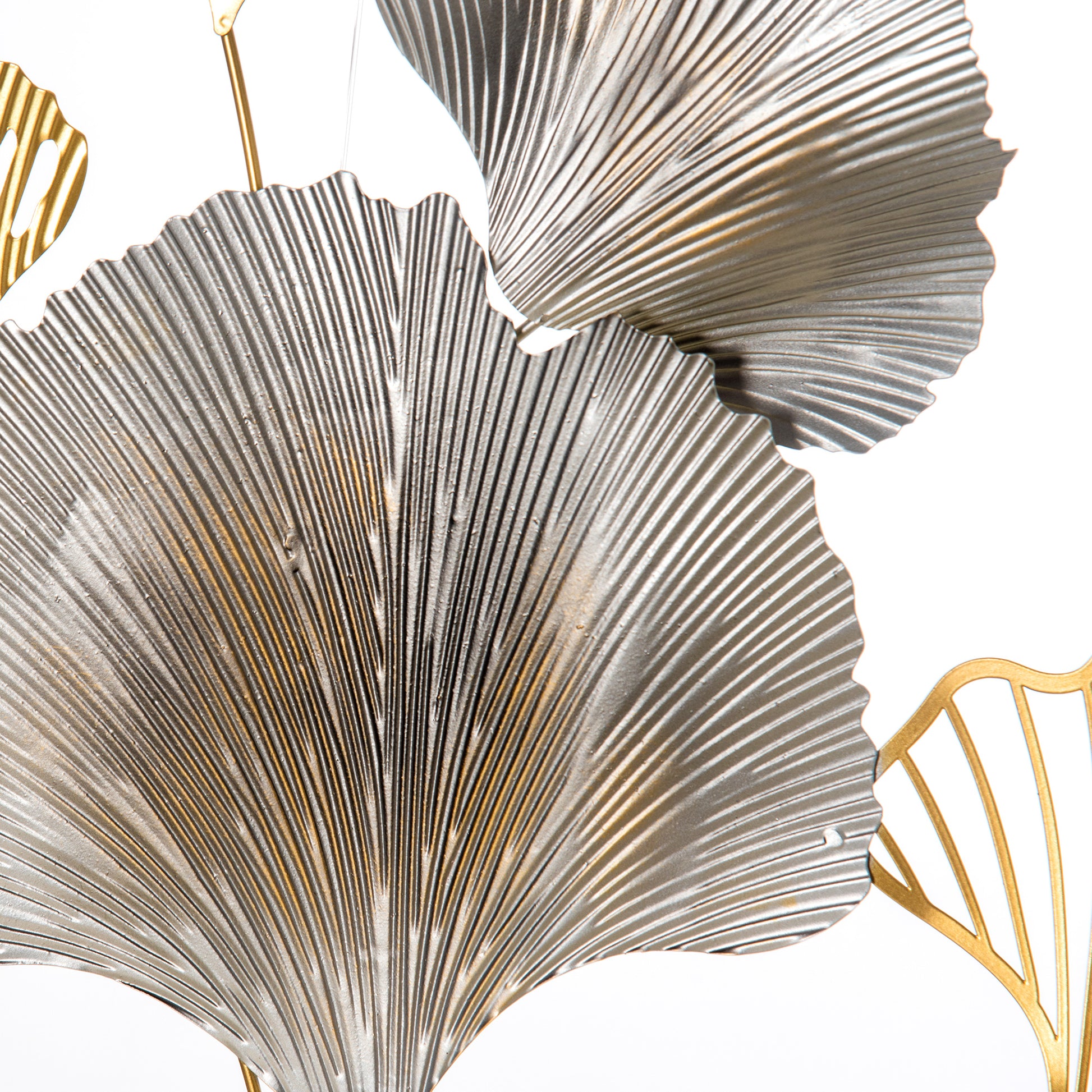 3D Metal Wall Decoration, Golden Wall Art with Ginkgo Leaves in two Round Frames, 102x66.2 cm, Gold and Silver