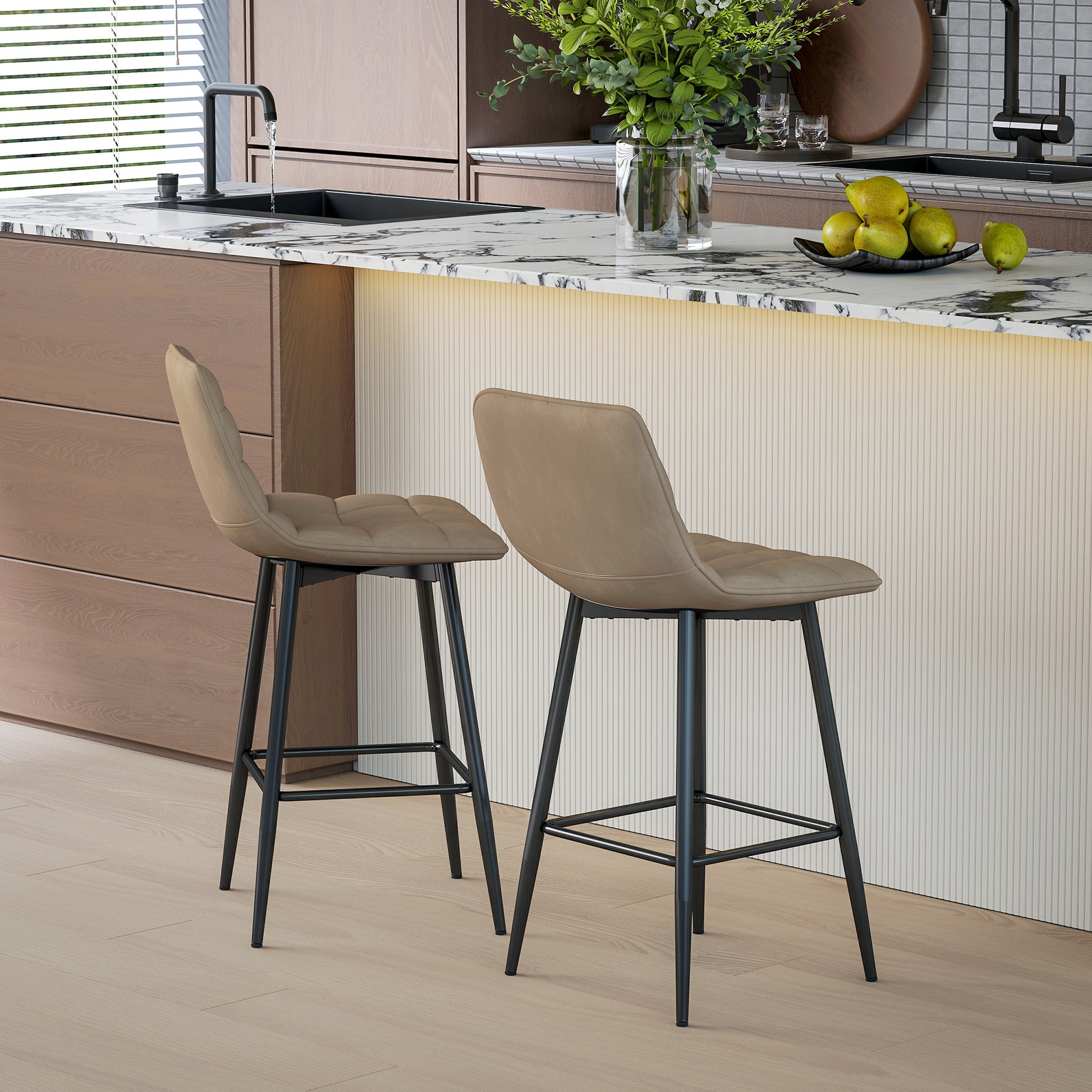Set of 2 Nordic Style High Stools with Backrest and Footrest, Velvet Effect Fabric and Metal Stools, 45x47x84 cm, Brown