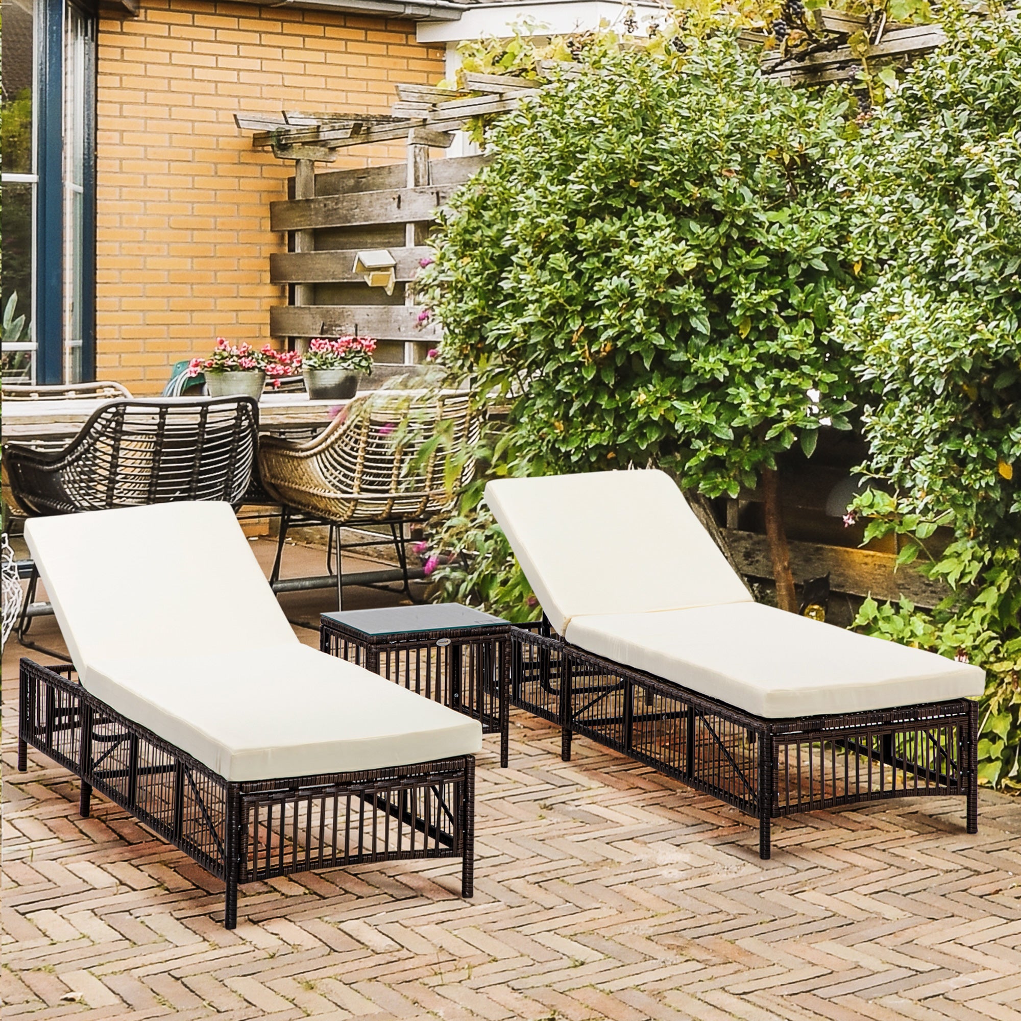 Set of 2 Rattan Sun Loungers Garden Sun Loungers with Adjustable Backrest in 5 Levels and Cushions 196x54x32 cm Brown