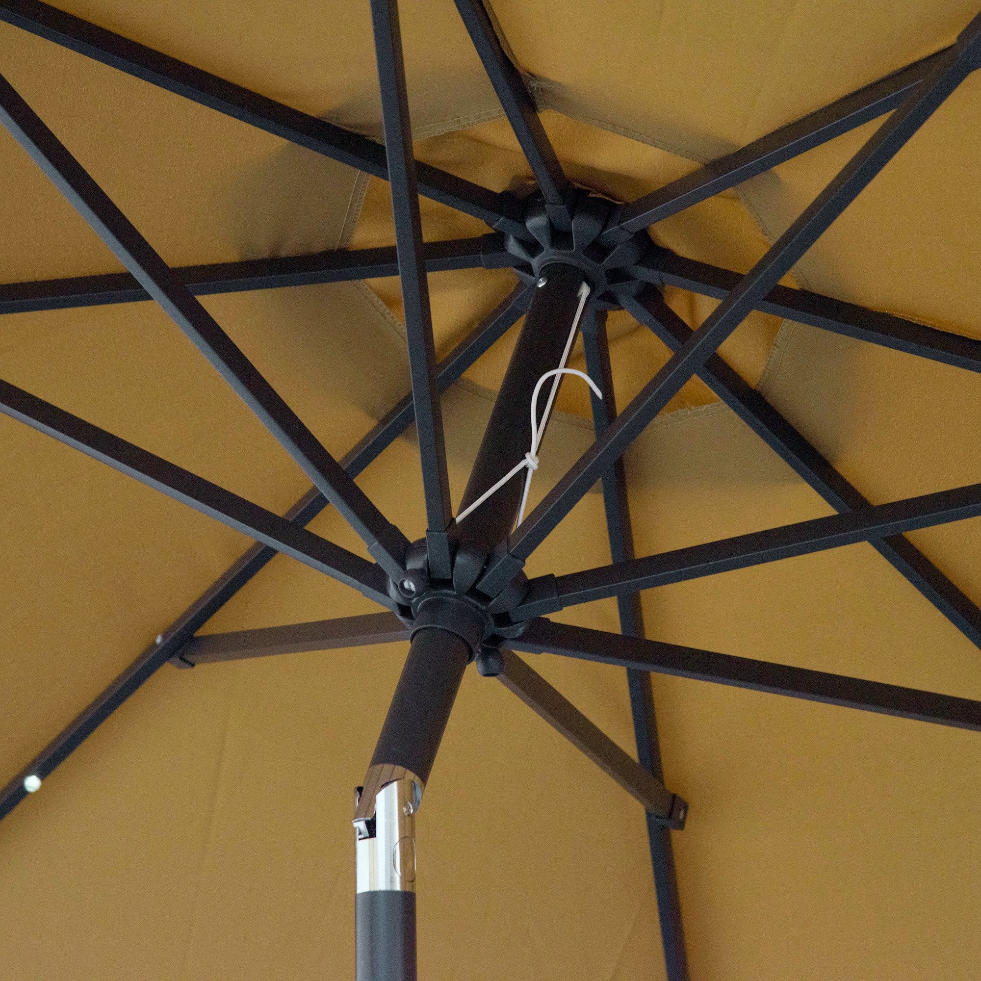 Ø268x238 cm Garden Umbrella Terrace Parasol with 24 Solar LED Lights Tilt Mechanism Crank and Detachable Metal Pole for Pool Patio Brown