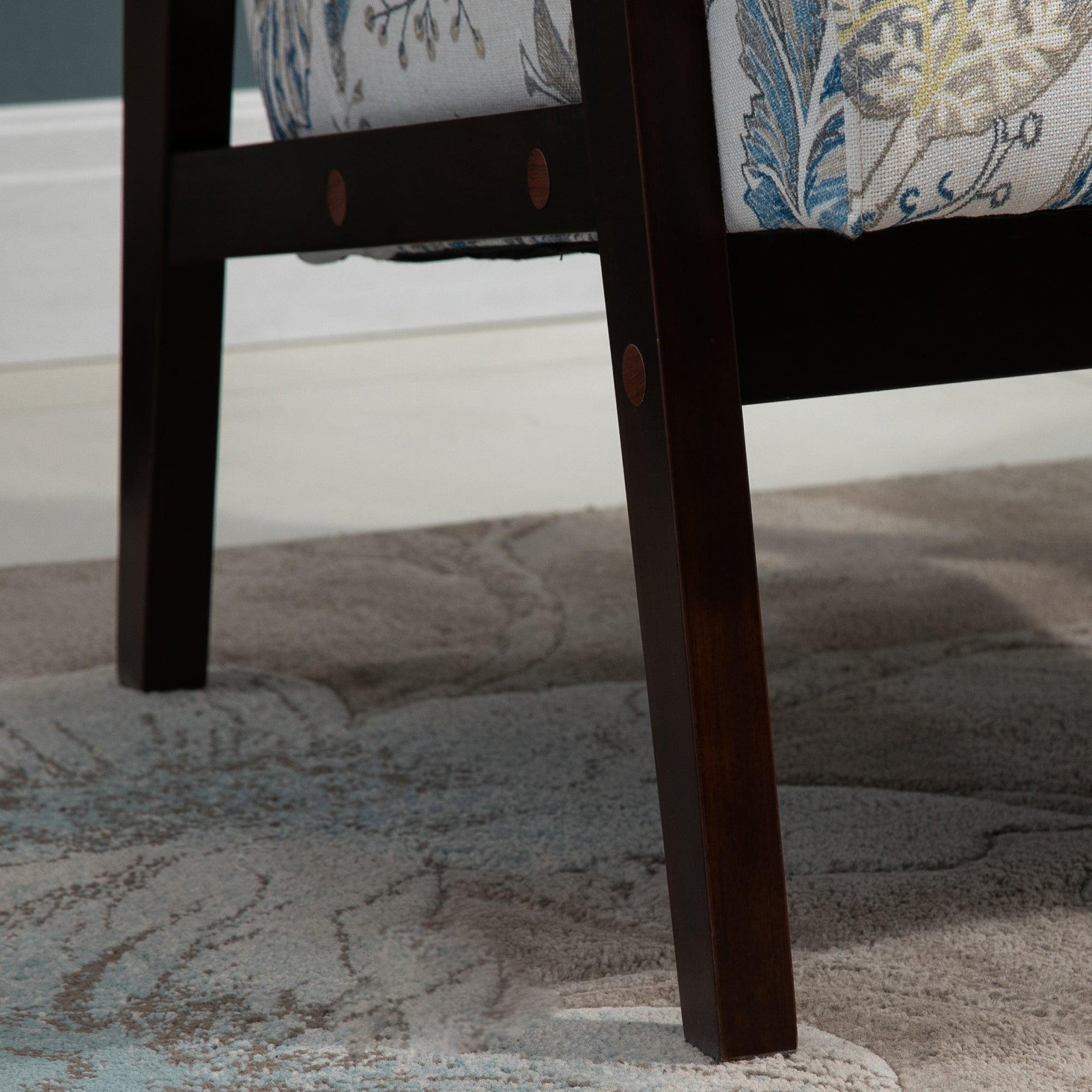 Armchair Upholstered with Wooden Arms and Breathable Fabric for Home and Office, Floral Print, 68.5x78.5x75cm