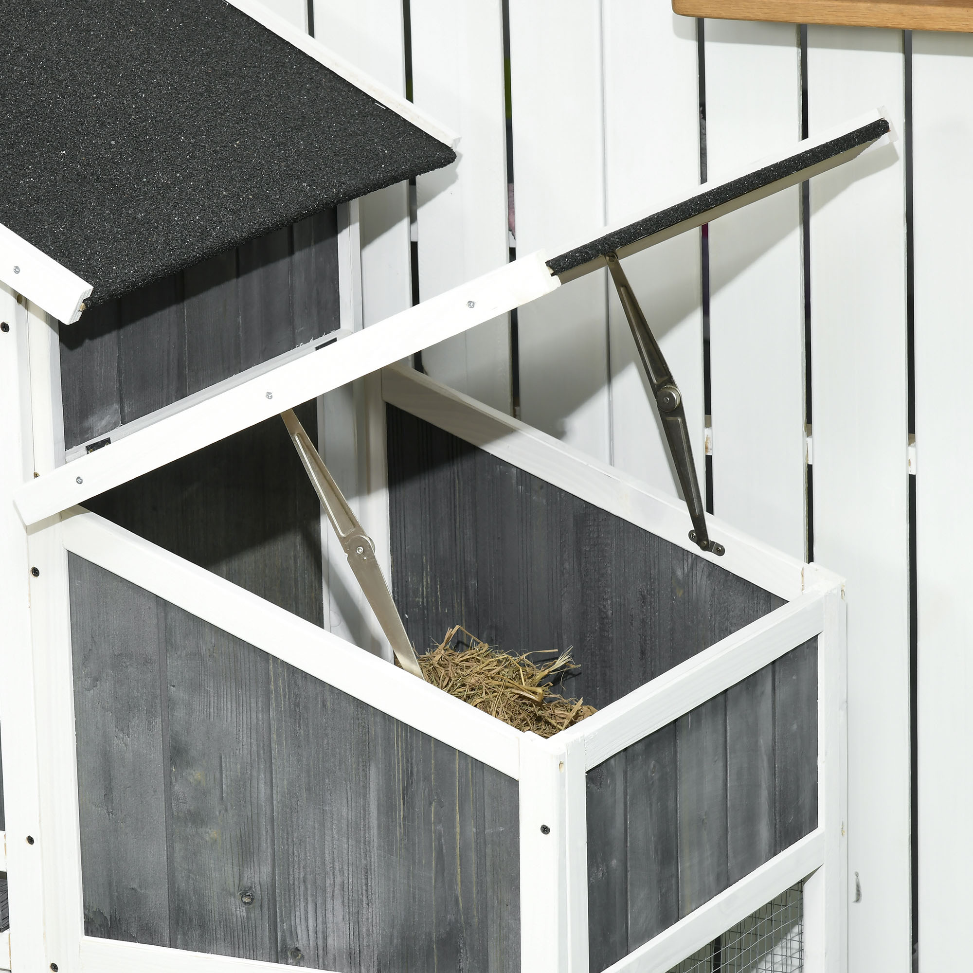 Prefabricated Chicken Coop in Wood with Open Area, Outdoor Chicken Coop, Chicken House and Nesting Box, Flowerbed and Asphalt Roof, Gray