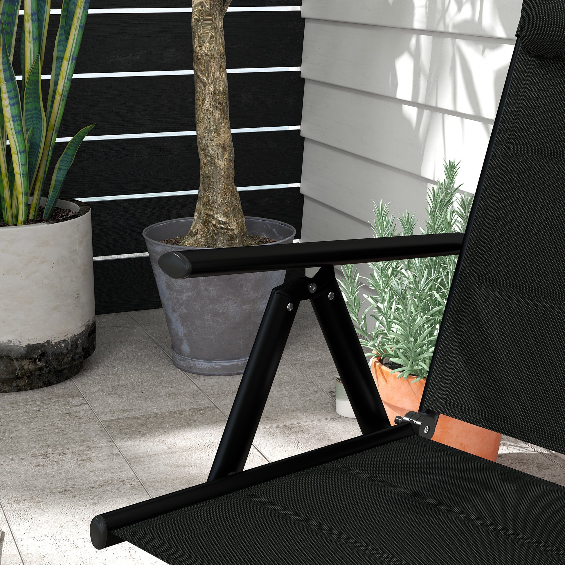 Set of 2 Folding Camping Chairs Garden Chairs with Aluminum Frame Headrest and Armrests 130 kg Capacity for Terrace Beach 54x67x108 cm Black
