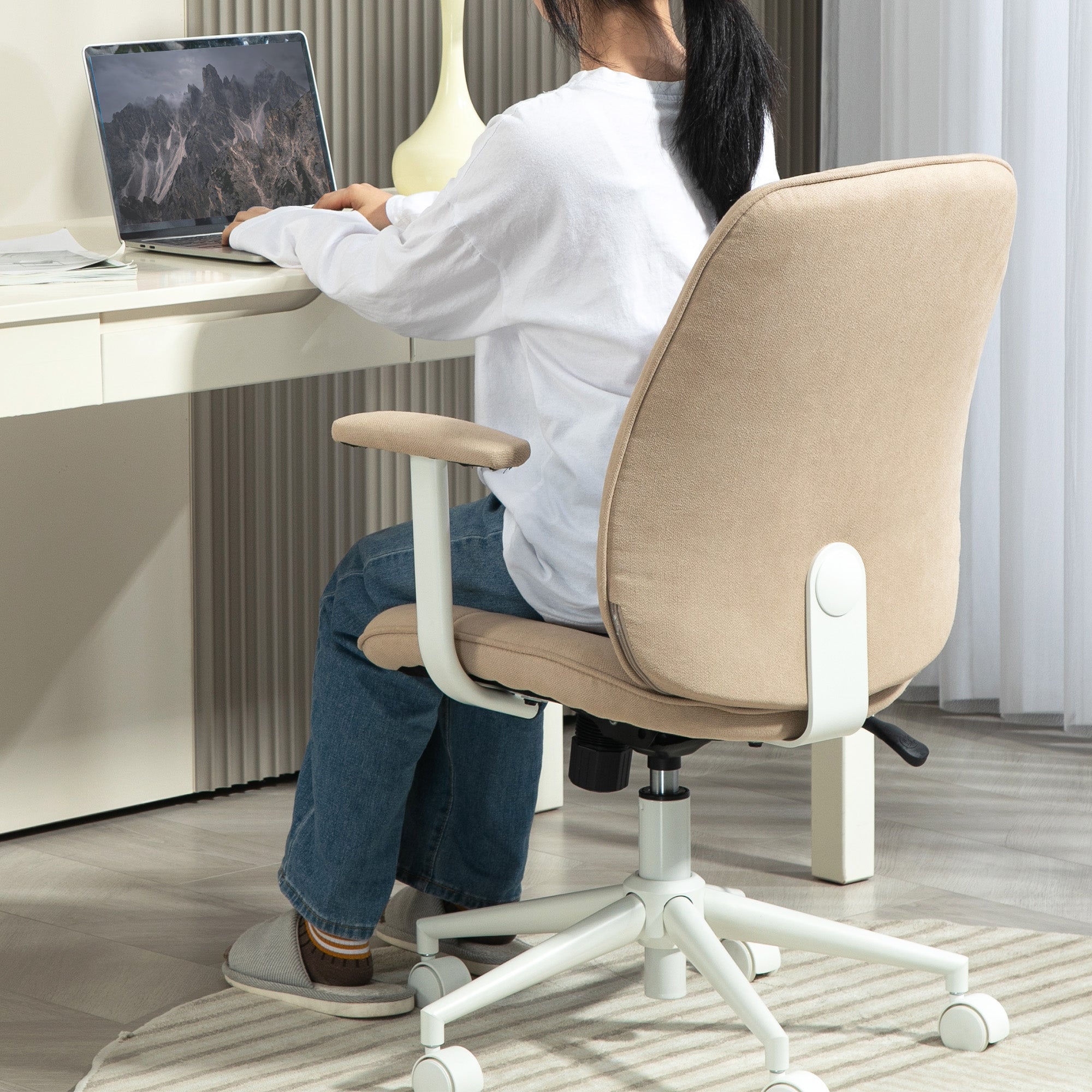 Office Chair Desk Chair Ergonomic Chair with Adjustable Height, Rocking Function, Swivel Office Chair with Wheels, Load Capacity 120 Kg, Beige
