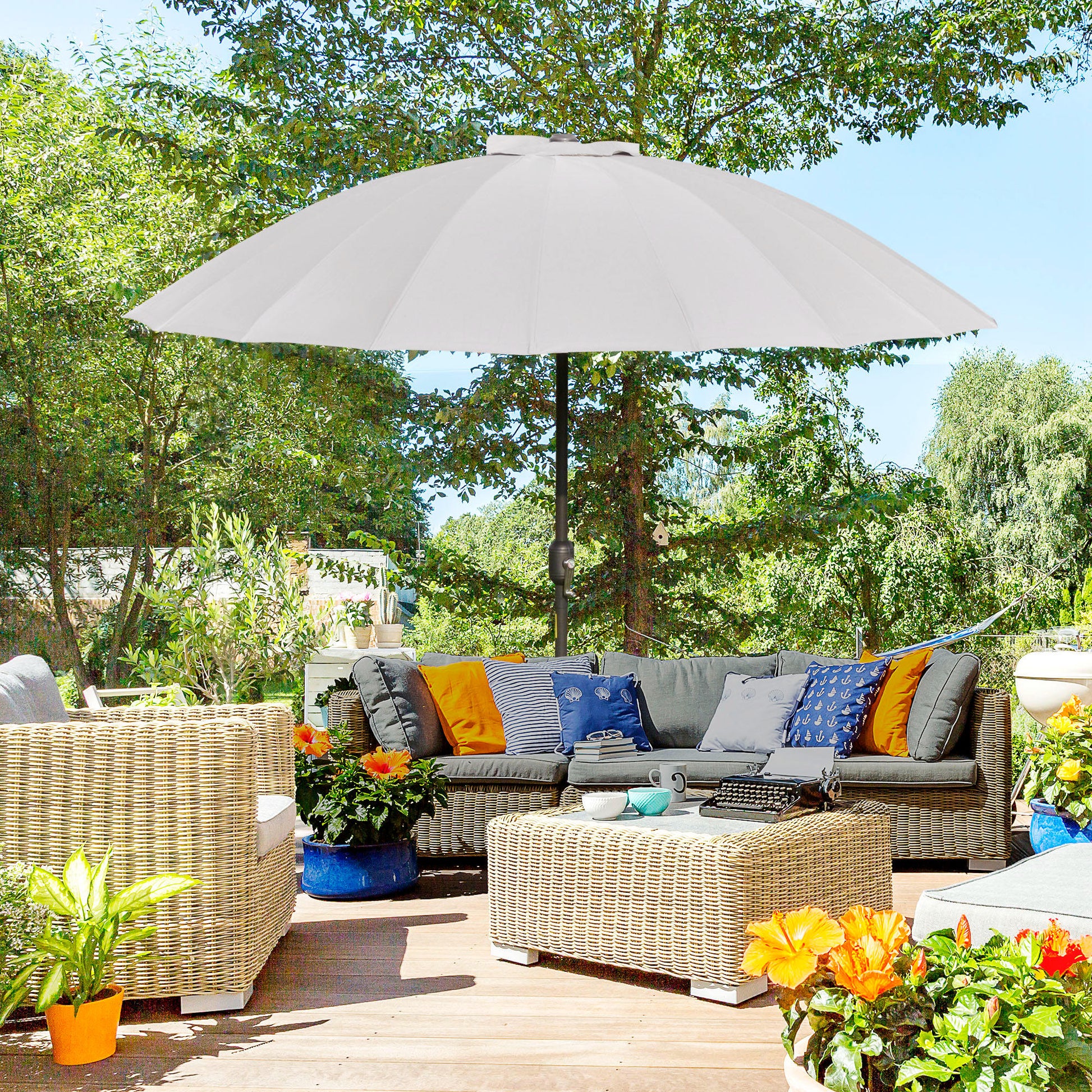 Terrace Umbrella Ø250 cm Garden Umbrella with Tiltable Angle 18 Ribs and Crank Waterproof Parasol for Patio Terrace Light Gray