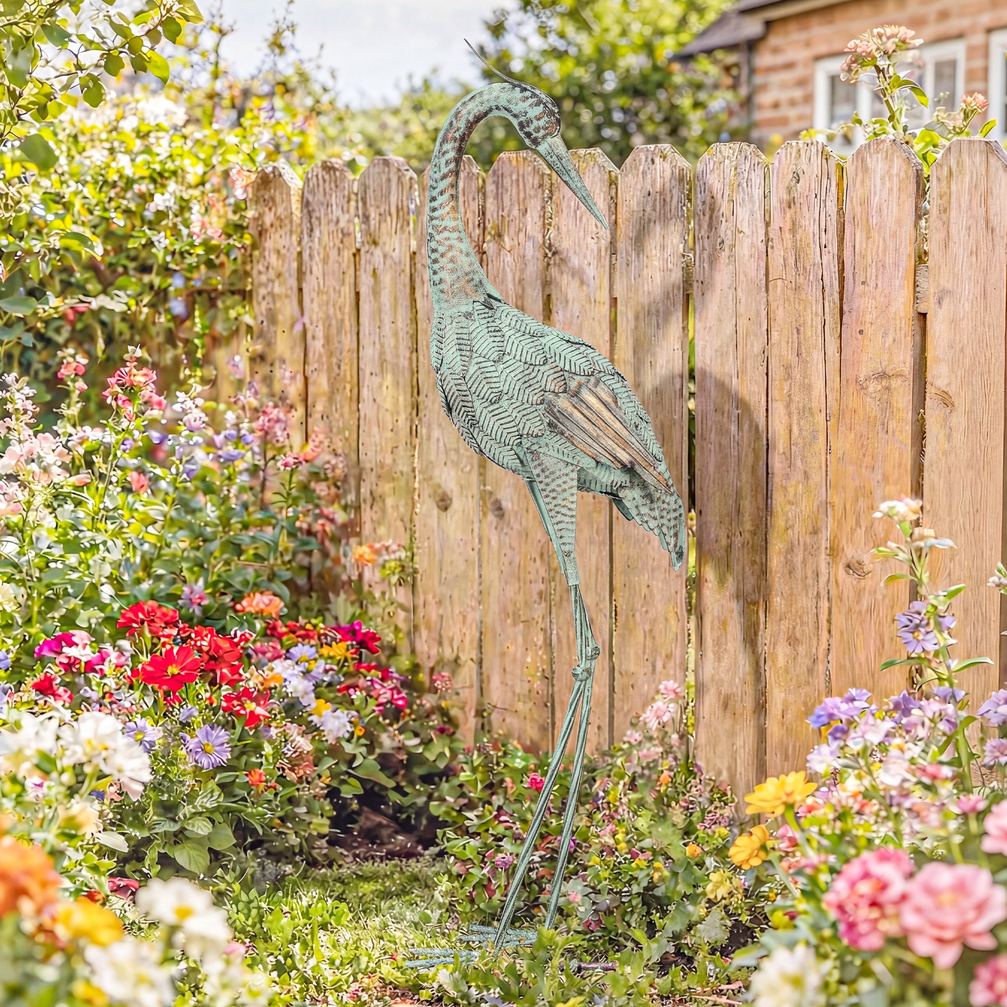 Heron Garden Statue, Metal Outdoor Bird Sculpture Standing 88 cm with Ground Anchors for Patio, Pond, Landscape Decoration, Green + Bronze