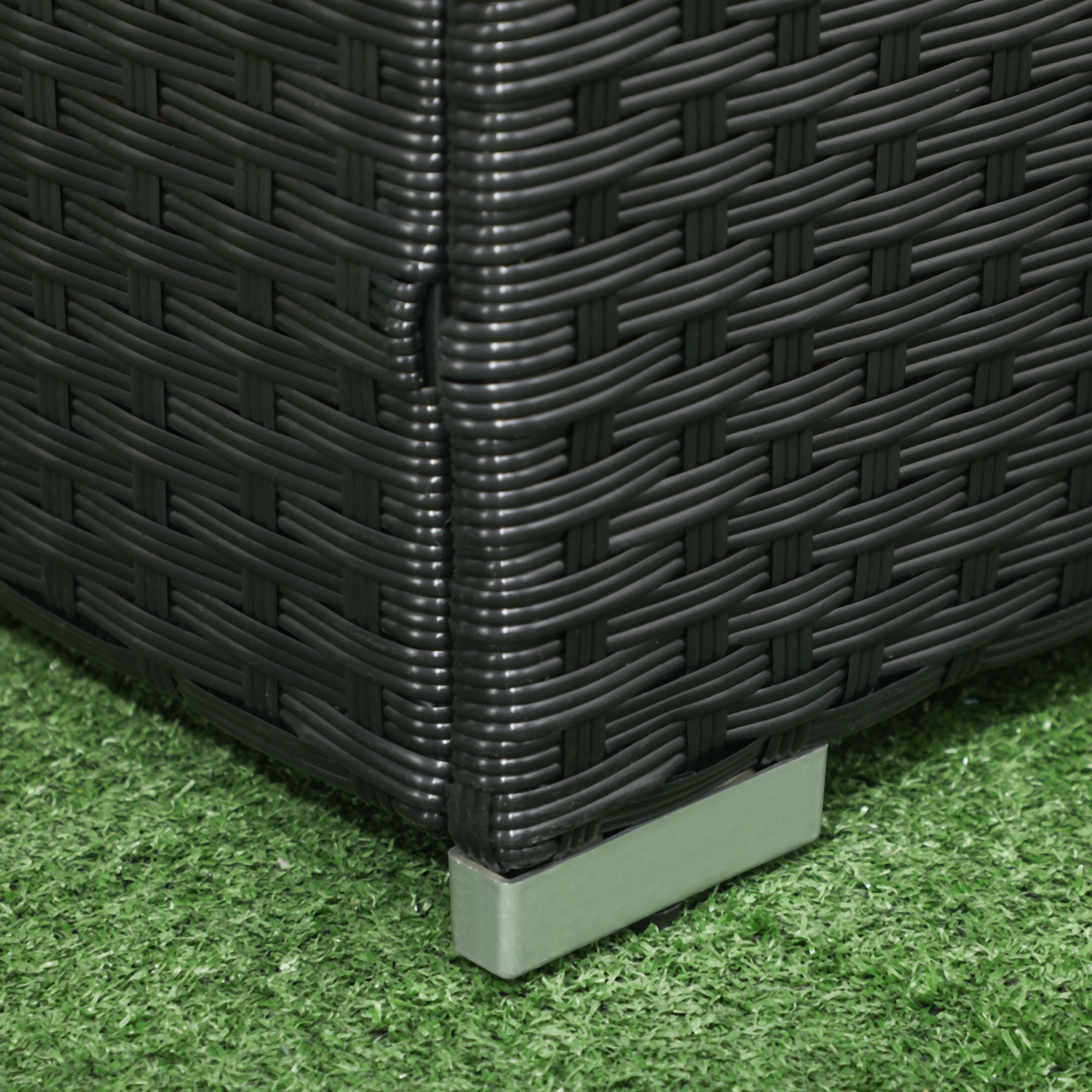Garden Box in Rattan and Steel, Outdoor Container with Lid 95x60x53cm, Black