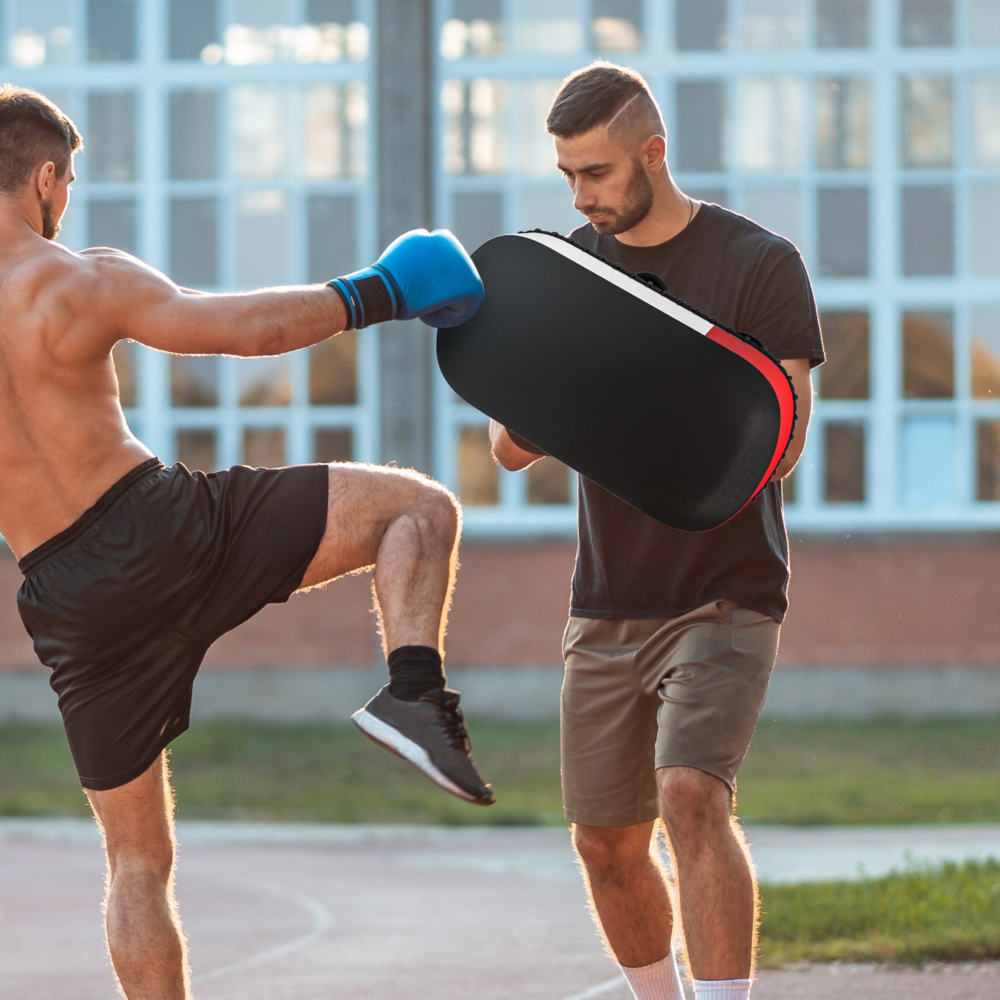 SPORTNOW Pratzen Kickboxing Kick Pad for Muay Thai Boxing Mitts Trainer Pads Punching Pads for Coaching, Training, Synthetic Leather Cover