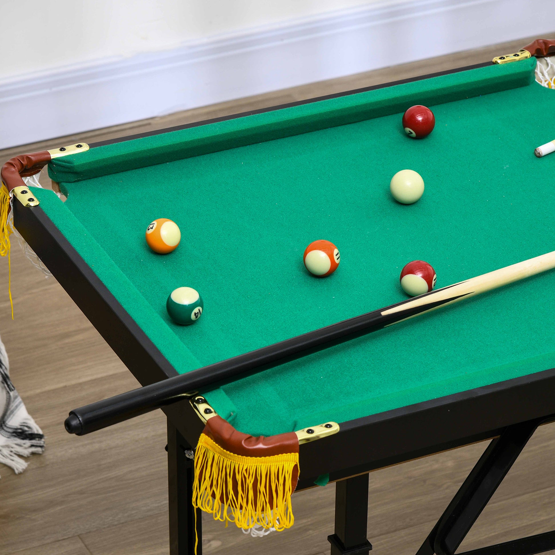 SPORTNOW Foldable Pool Table 4.6ft 140 x 63 x 55-75 cm Table Billiards with Accessories, Triangle, 2 Cues, 16 Balls for Youth, Adults, Steel, Green