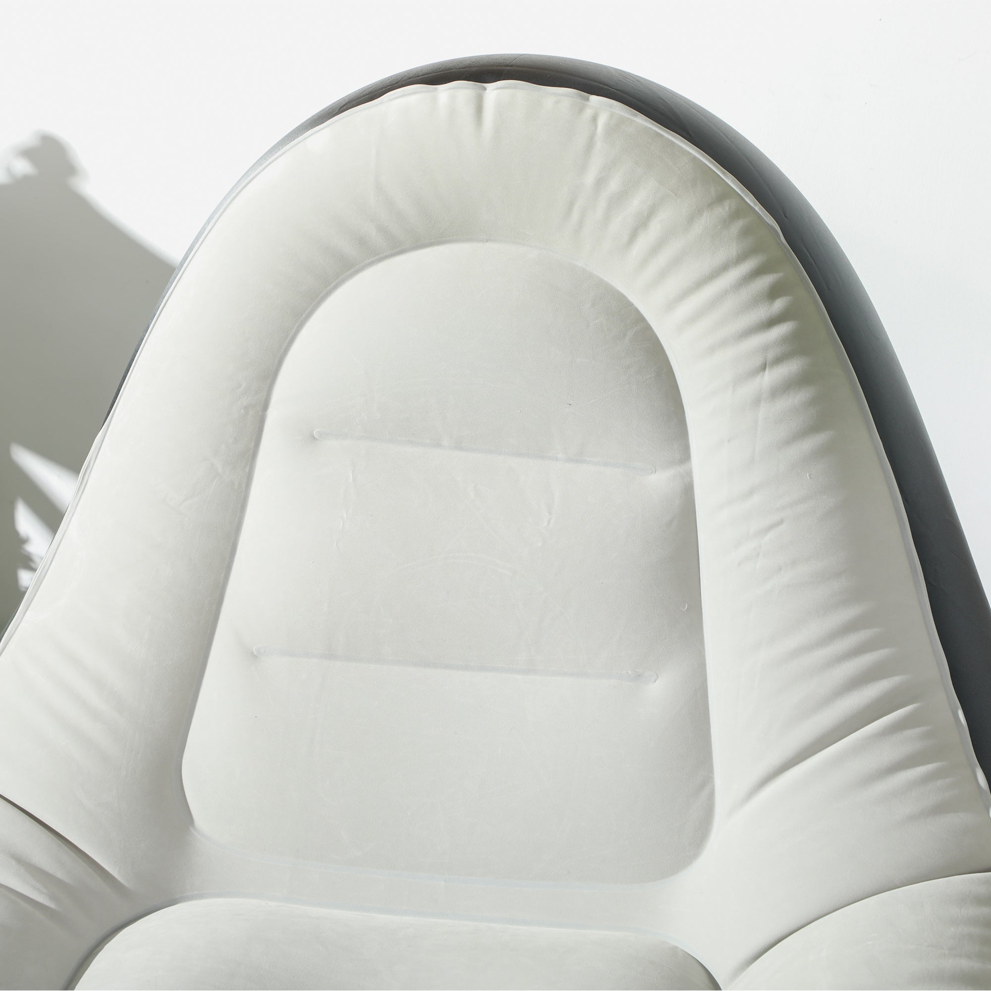 Inflatable Sofa, Inflatable Chair with Footstool Air Lounger with Cup Holder, for Camping, Home, Light Gray, 125 x 100 x 87 cm