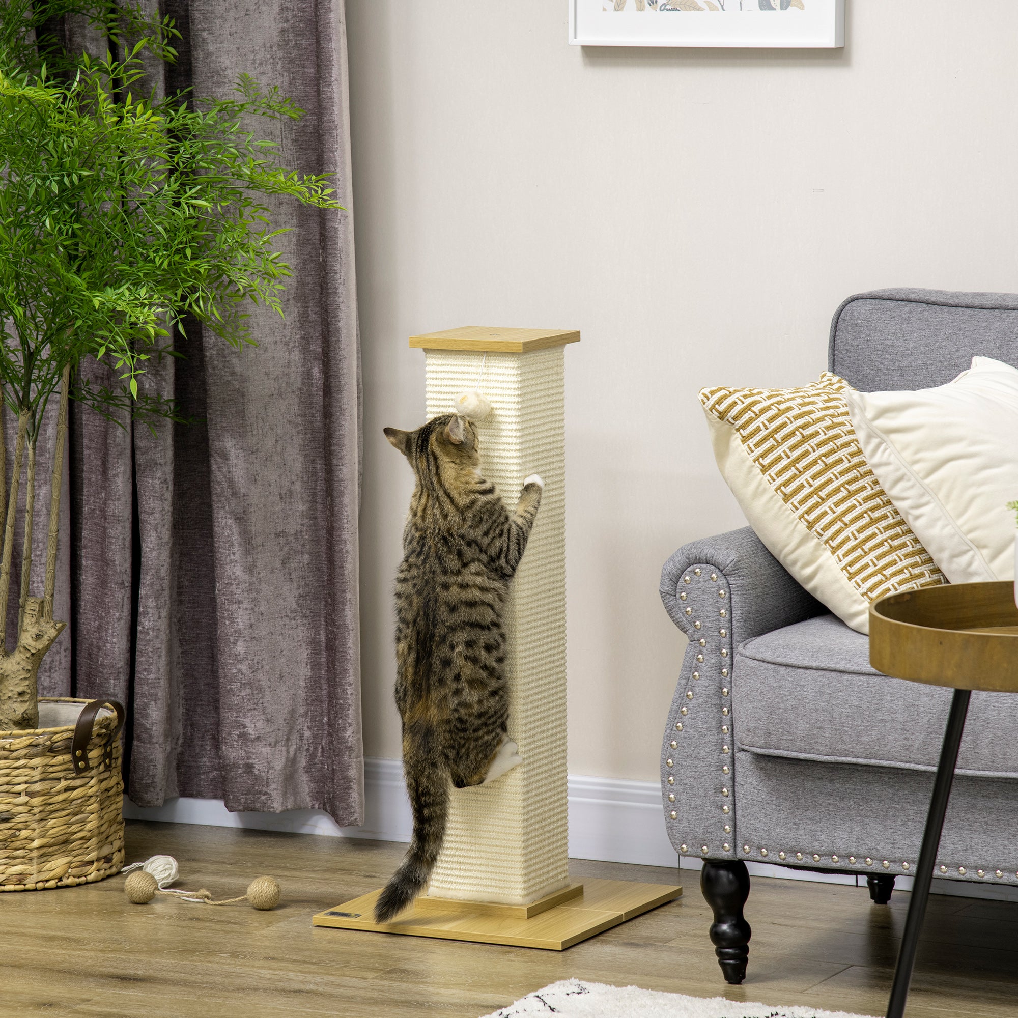 Scratching Post, 80 cm, Scratching Post for Cats with Play Ball, Sisal Rope Scratching Post, Cat Scratcher with Scratching Board, Cat Furniture, Oak+Cream White