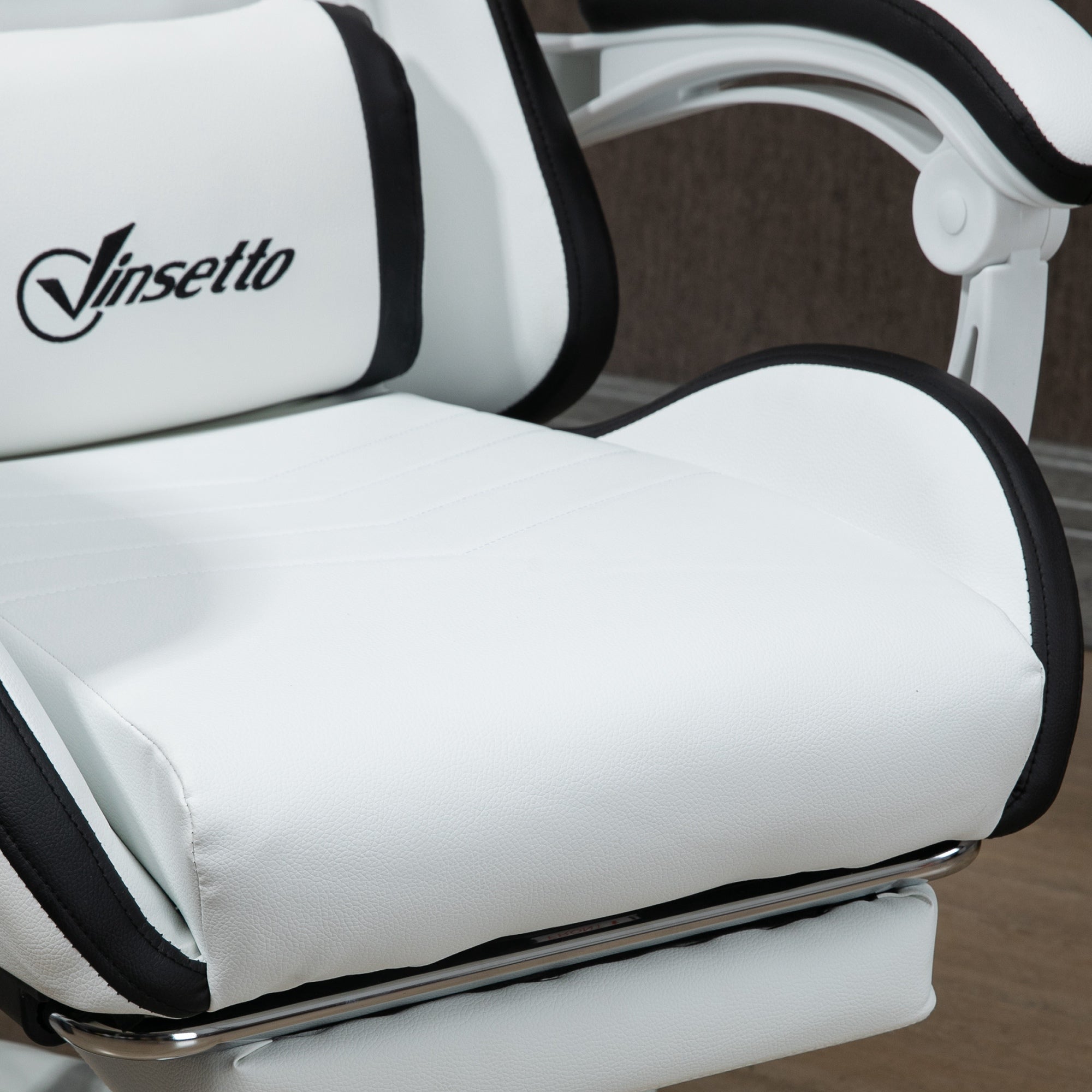 Gaming Chair Racing Gamer Chair in PU Leather with Adjustable Height Reclining 135° Headrest Lumbar Support and Retractable Footrest for Office Study 65x65x121-129 cm White